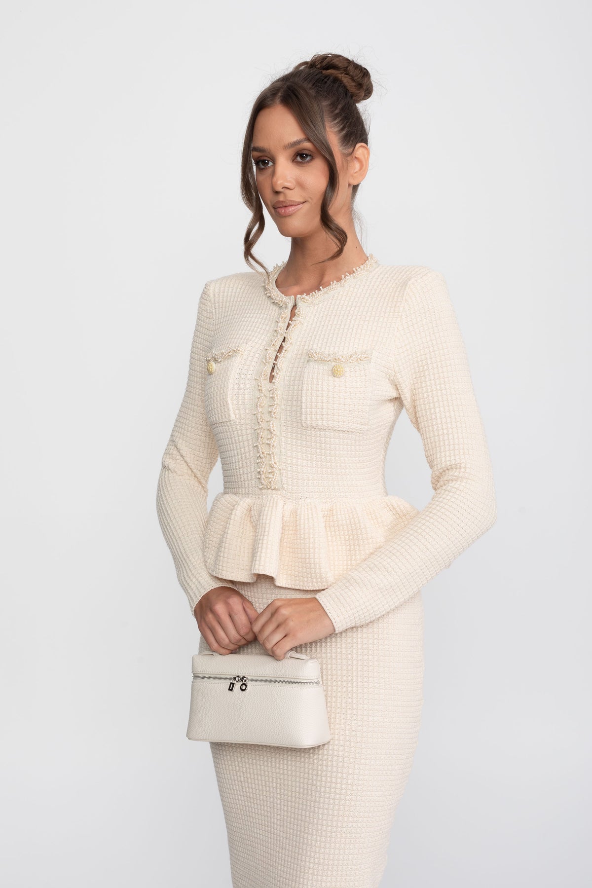 Robe péplum en maille avec bordure à franges et poches poitrine avant - Beige 