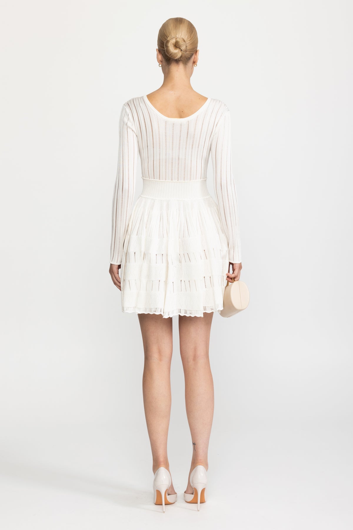 Robe mini patineuse à encolure dégagée en maille ladder - Blanc 