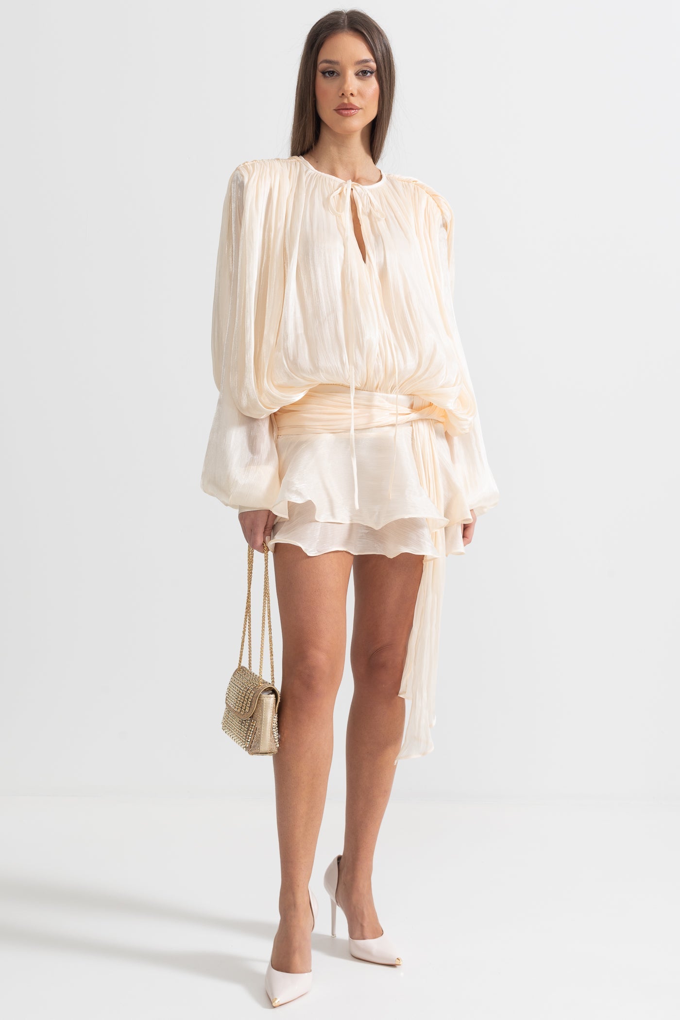 Robe courte à manches longues volantées avec silhouette fluide - Abricot 