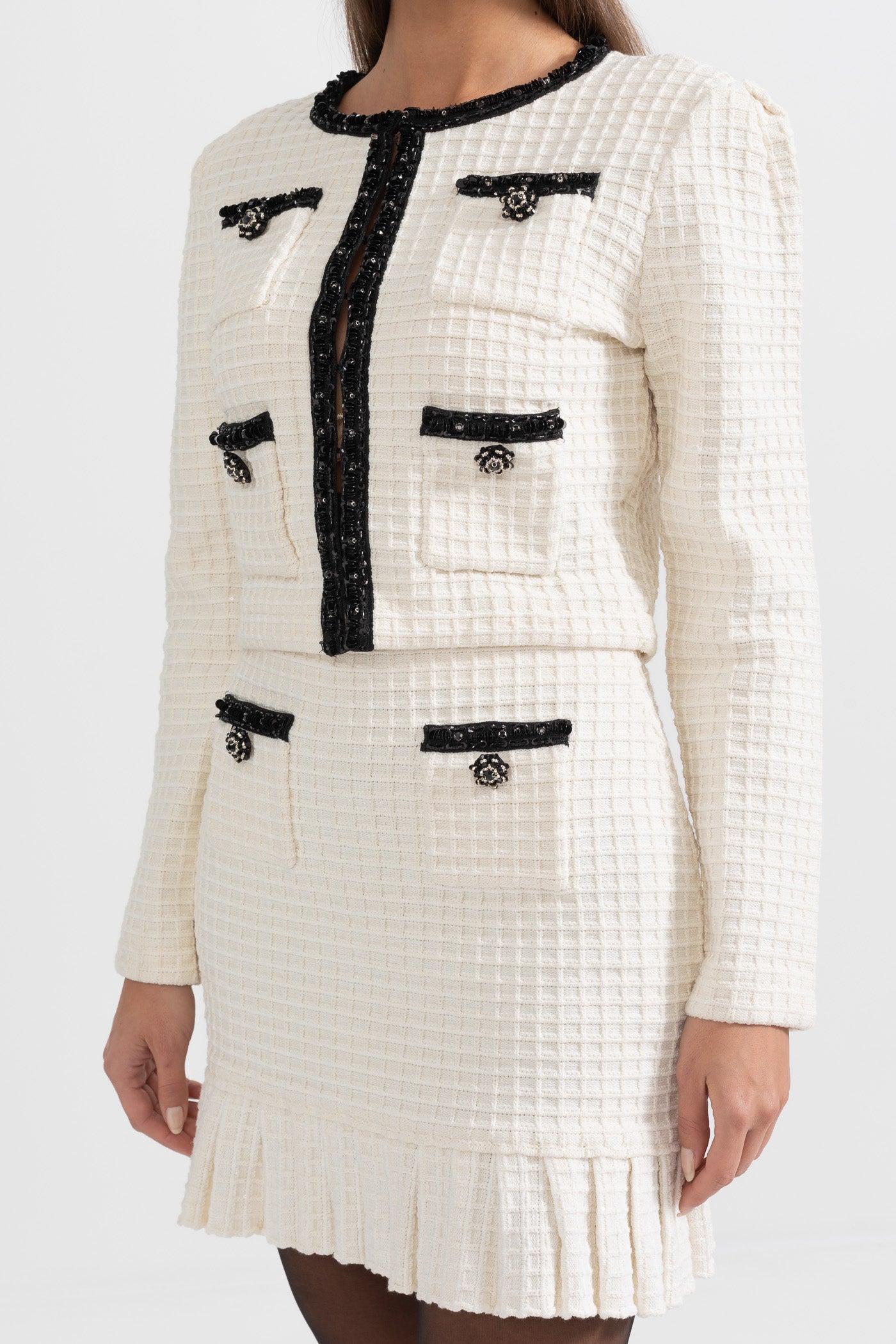 Ensemble coordonné en tweed avec détails noirs - Ivoire 