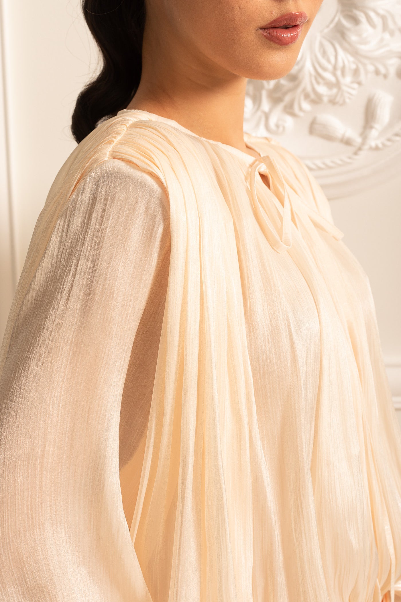 Draped Long-Sleeved Dress with Mini Skirt And Ruched Waistband - Ivoire