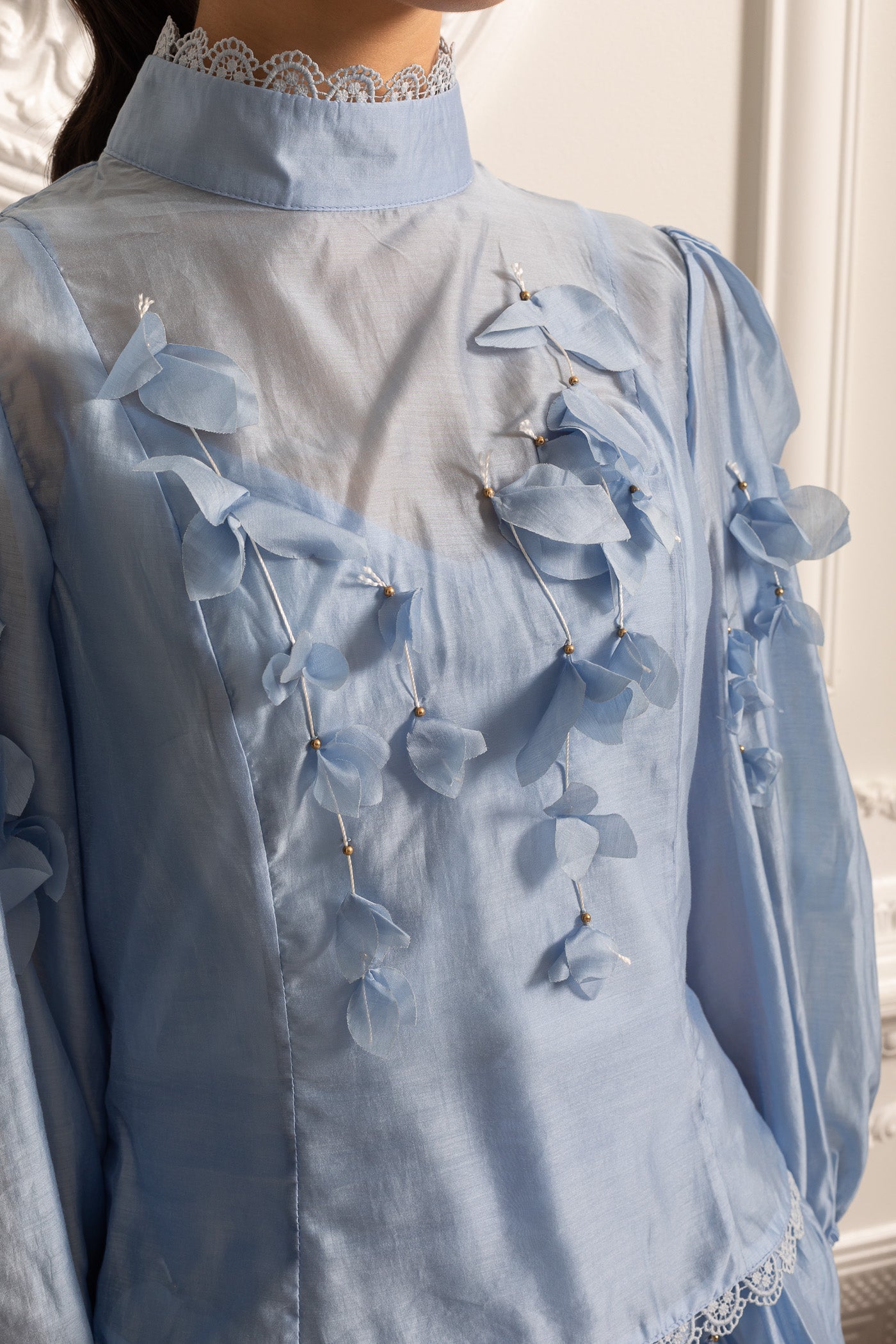 Elegant Floral Co-Ord With Delicate Lace Trim Accents - Blue