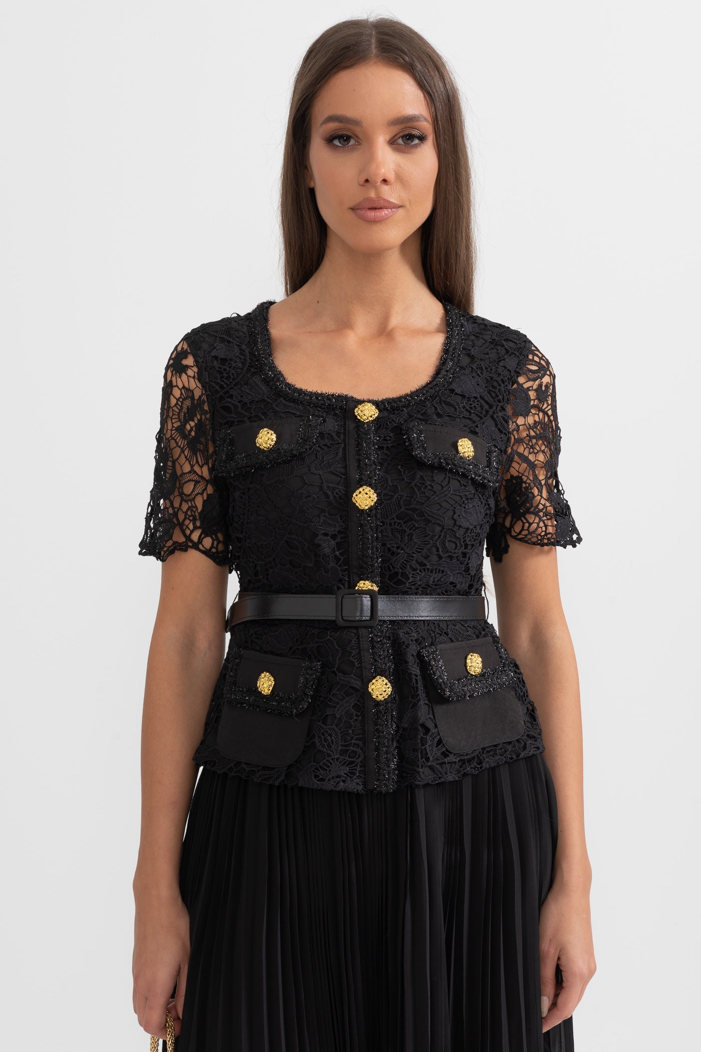 Robe Élégante à Manches Courtes avec Haut en Dentelle et Jupe Évasée - Noir 