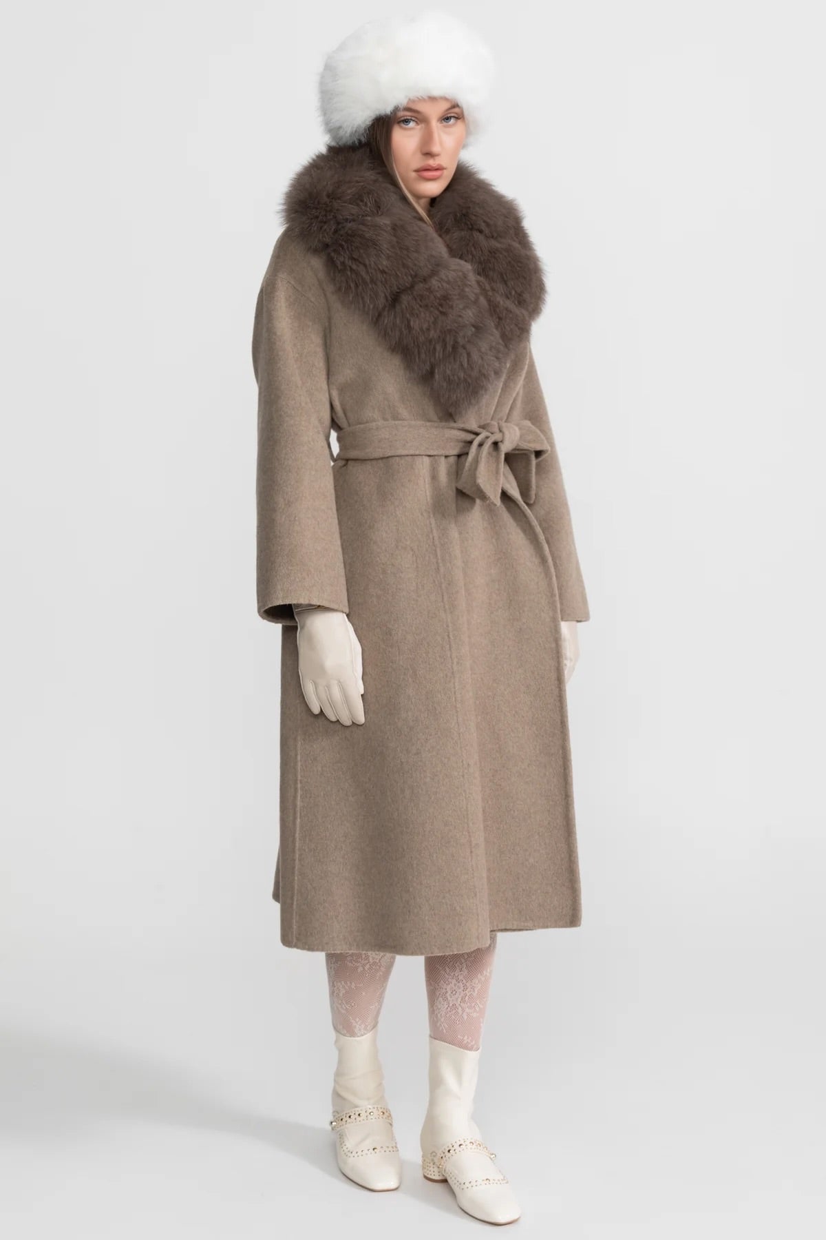 Manteau en laine avec col en fourrure de renard et ceinture à nouer – Kaki 