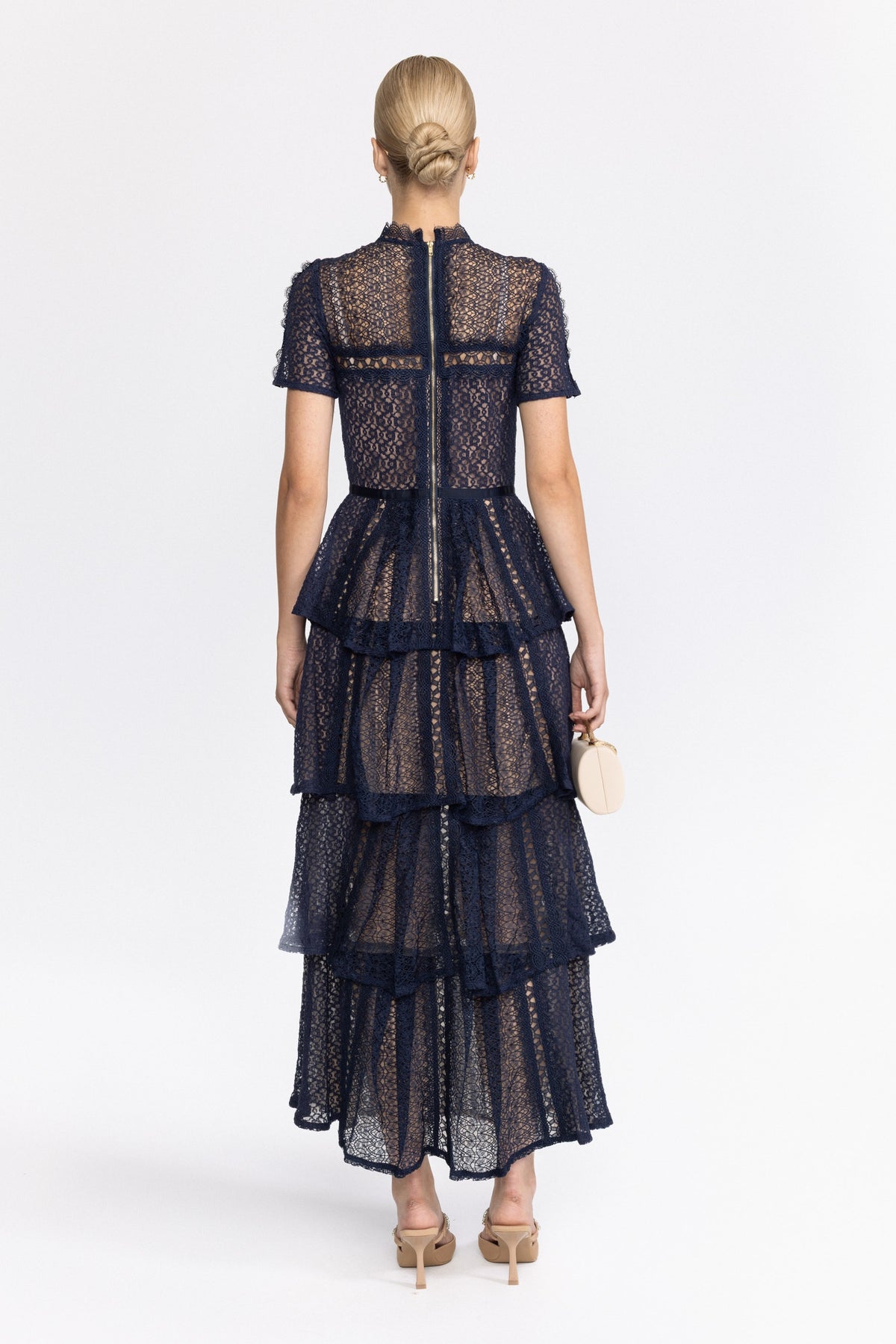 Robe midi à volants en dentelle à empiècements - bleu marine 