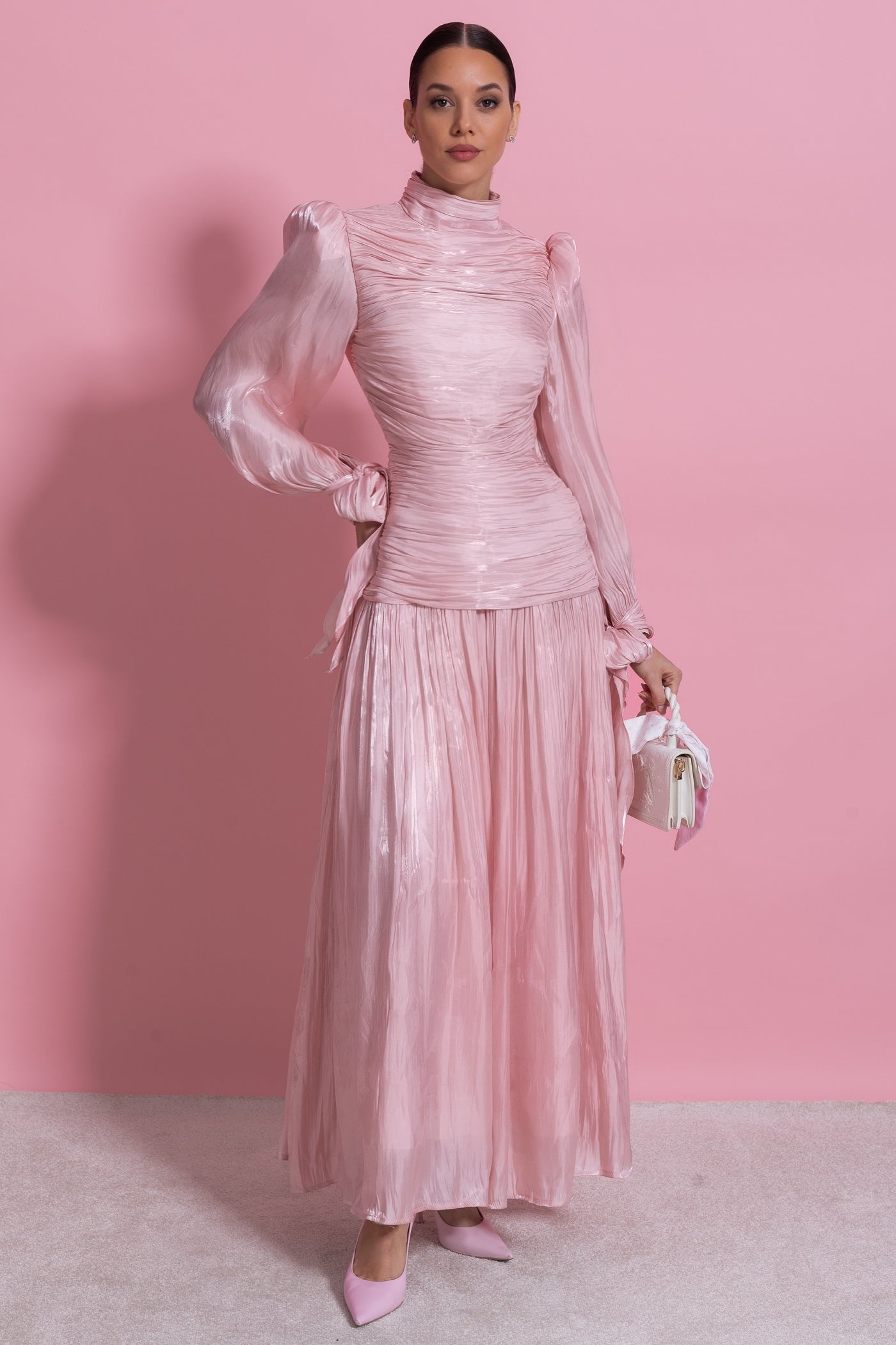 Robe longue à manches longues froncées avec jupe plissée - Blush Pink 