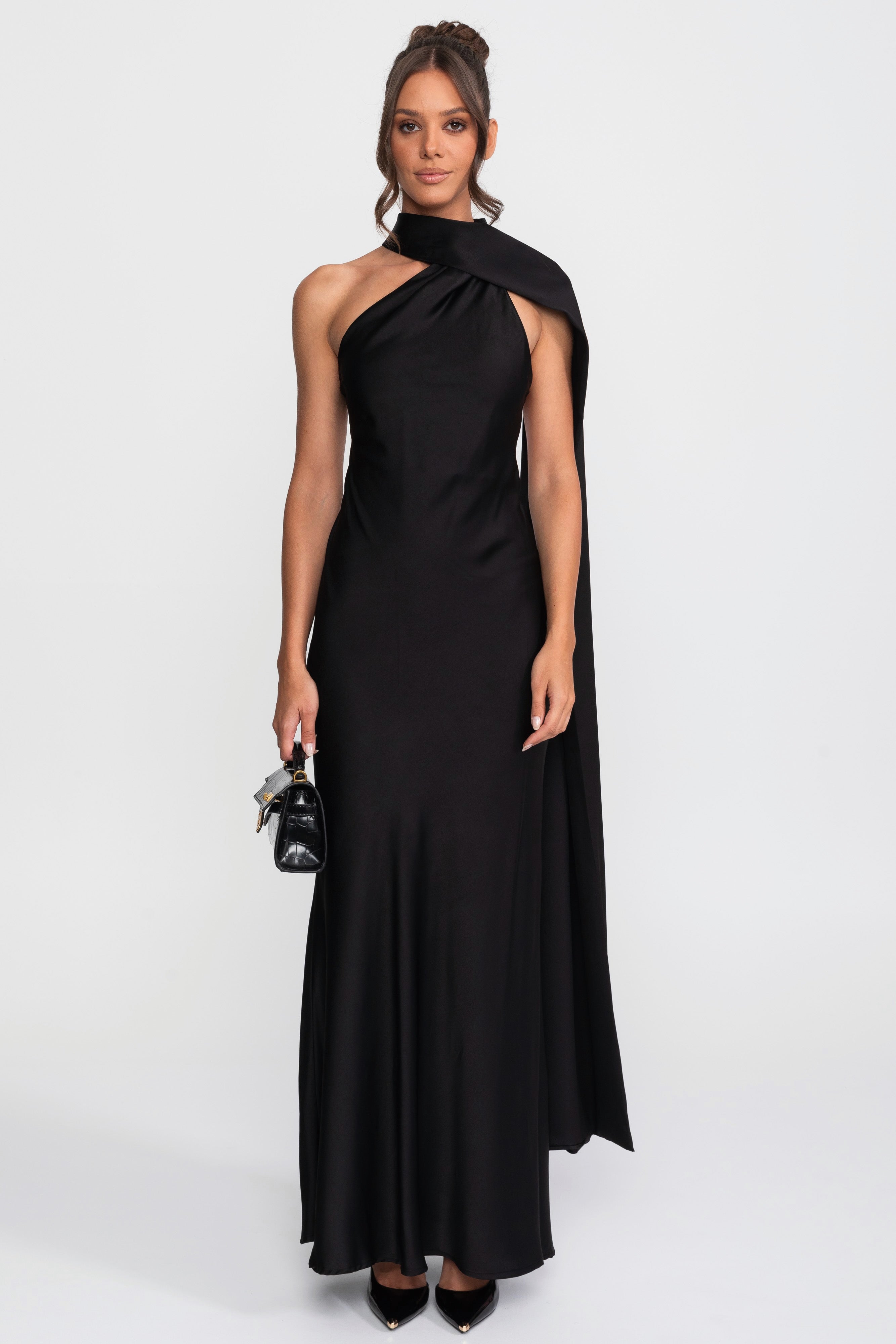Robe nuisette en satin à col halter torsadé avec encolure asymétrique - Noir 