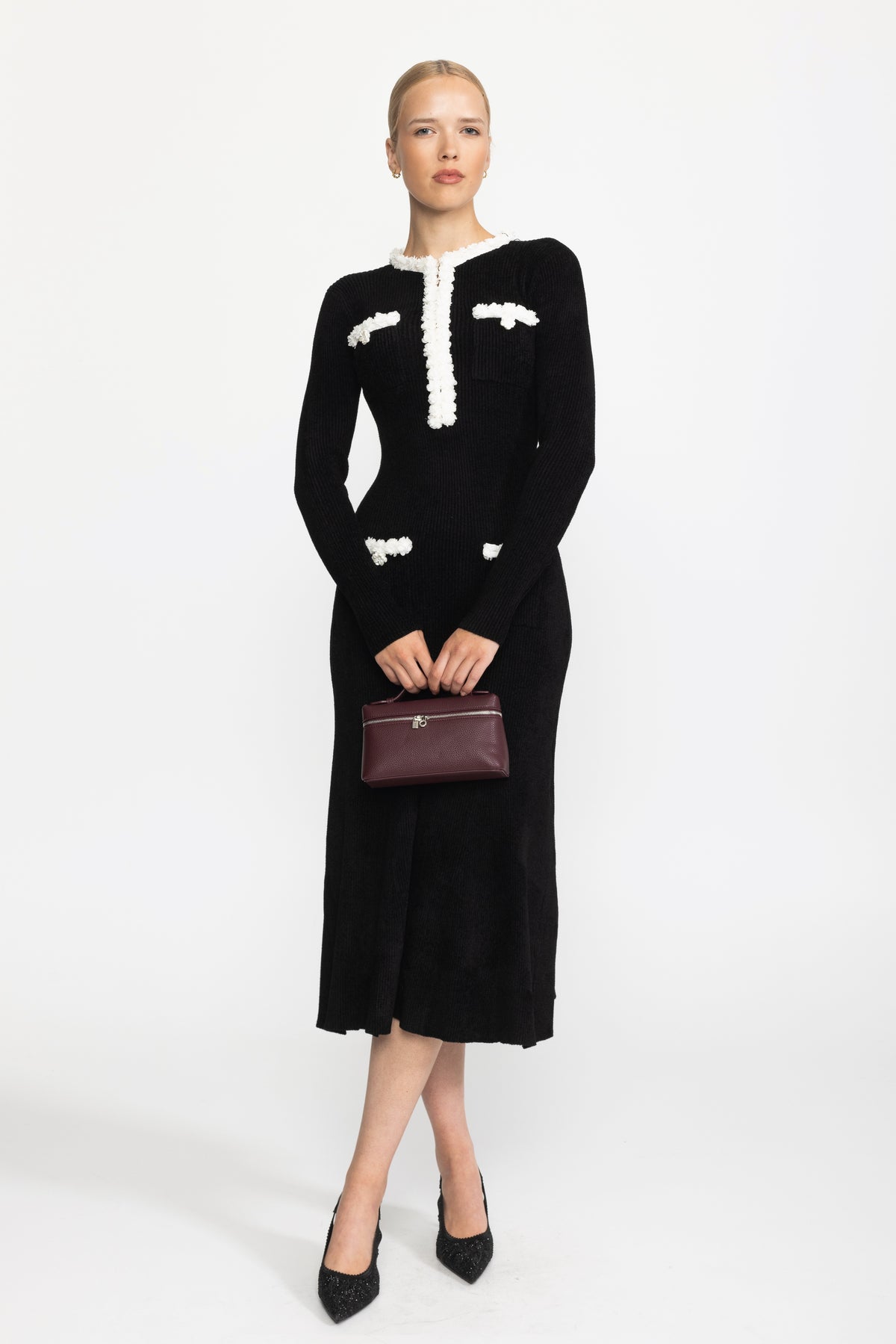 Robe midi en maille chenille avec finition à pompons contrastants - Noir 
