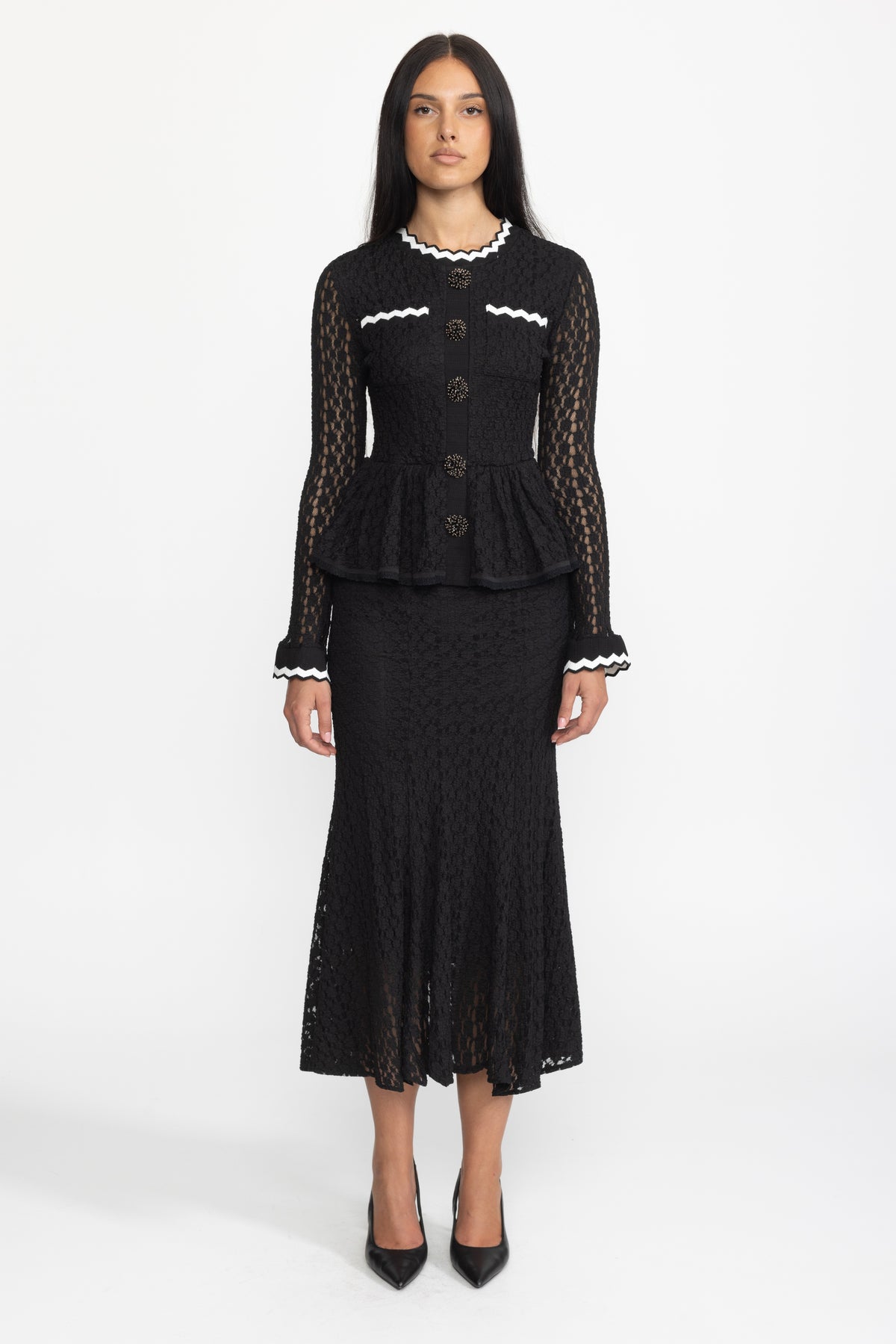Robe midi en maille crochet à basque avec finitions croquet - noir 