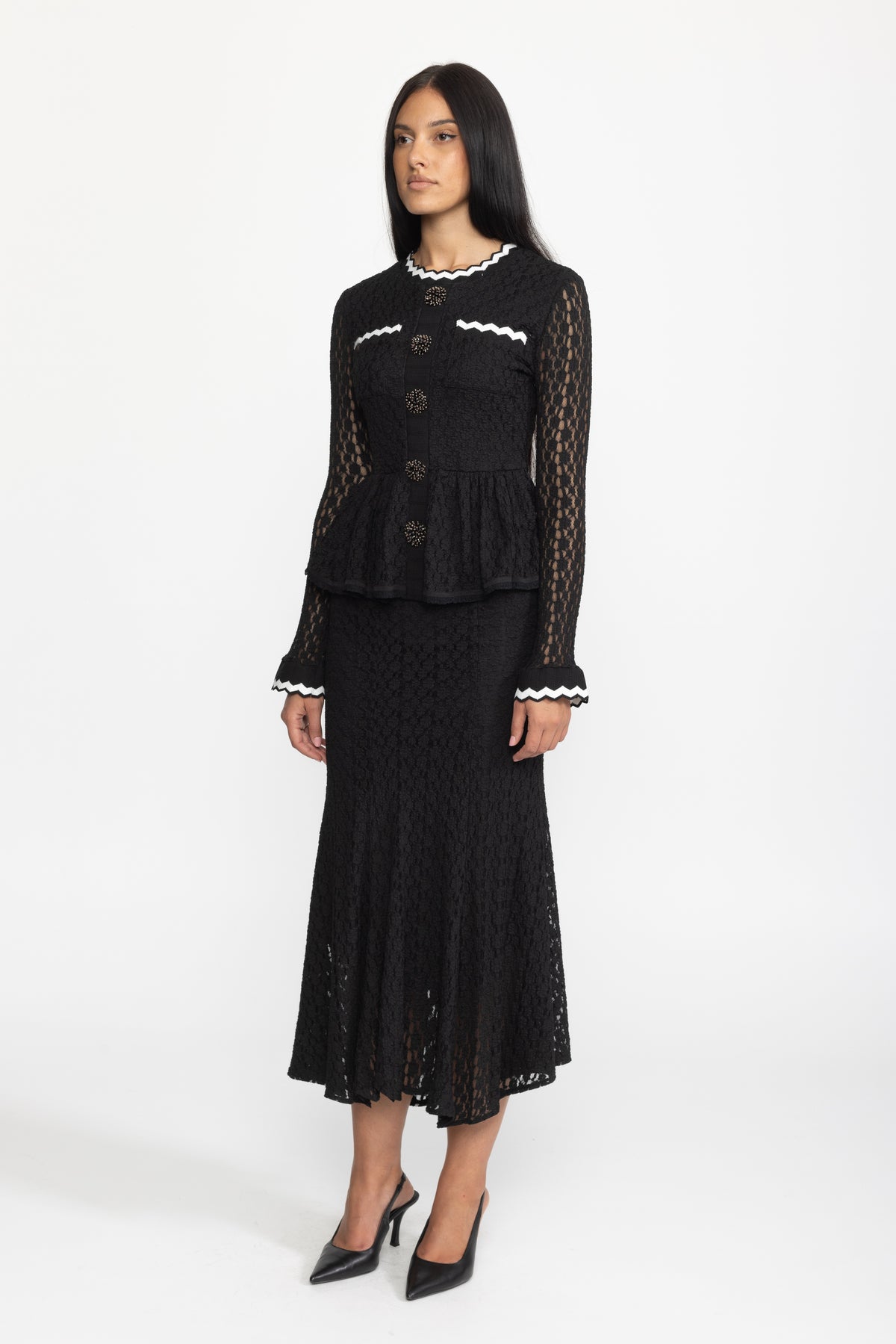 Robe midi en maille crochet à basque avec finitions croquet - noir 