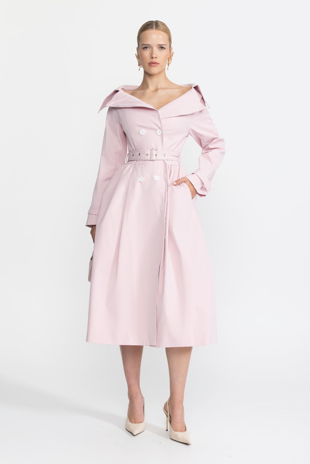 Robe trench ceinturée à col épaules dénudées - rose 