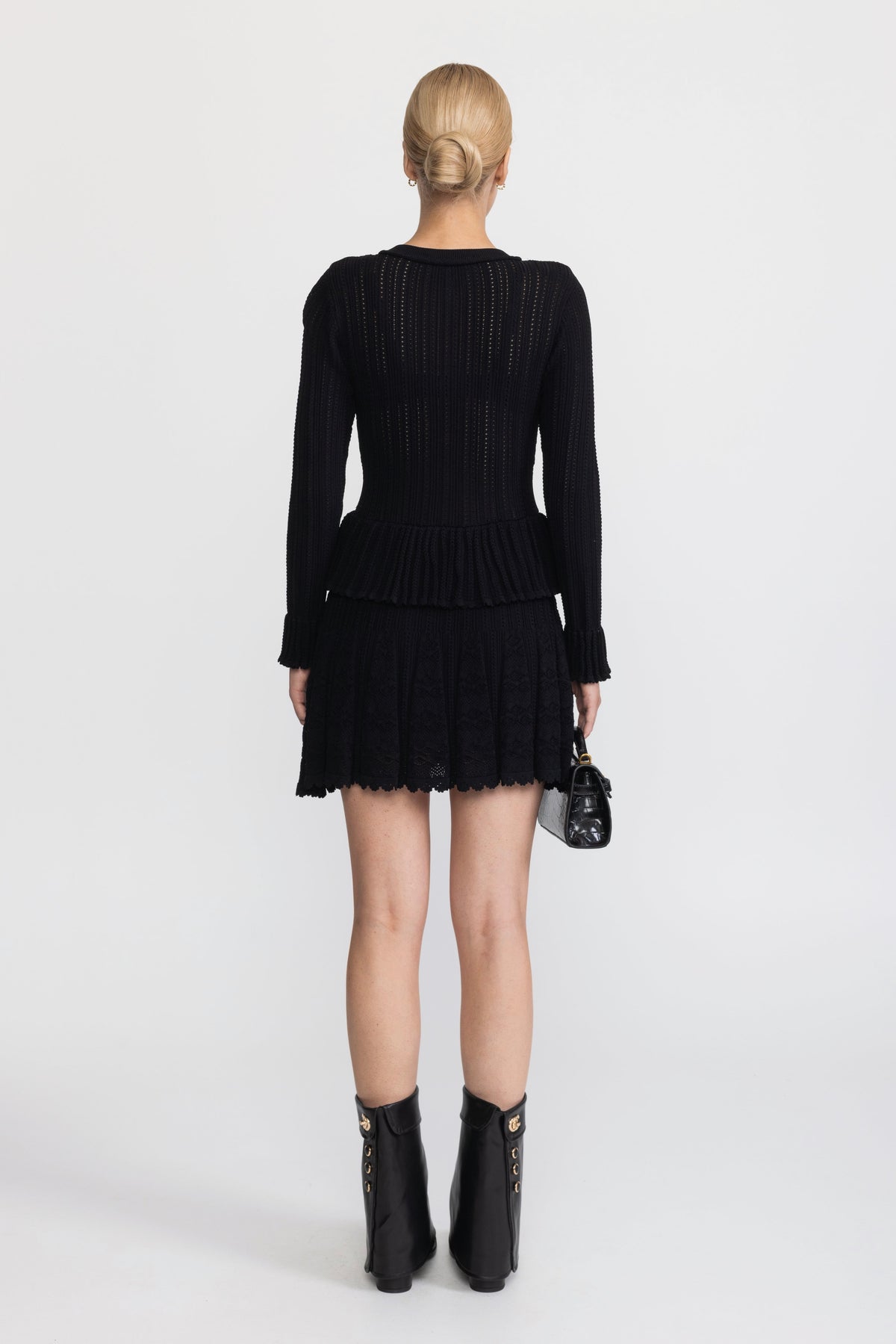 Mini-robe péplum en maille pointelle à boutons fleur - Noir 