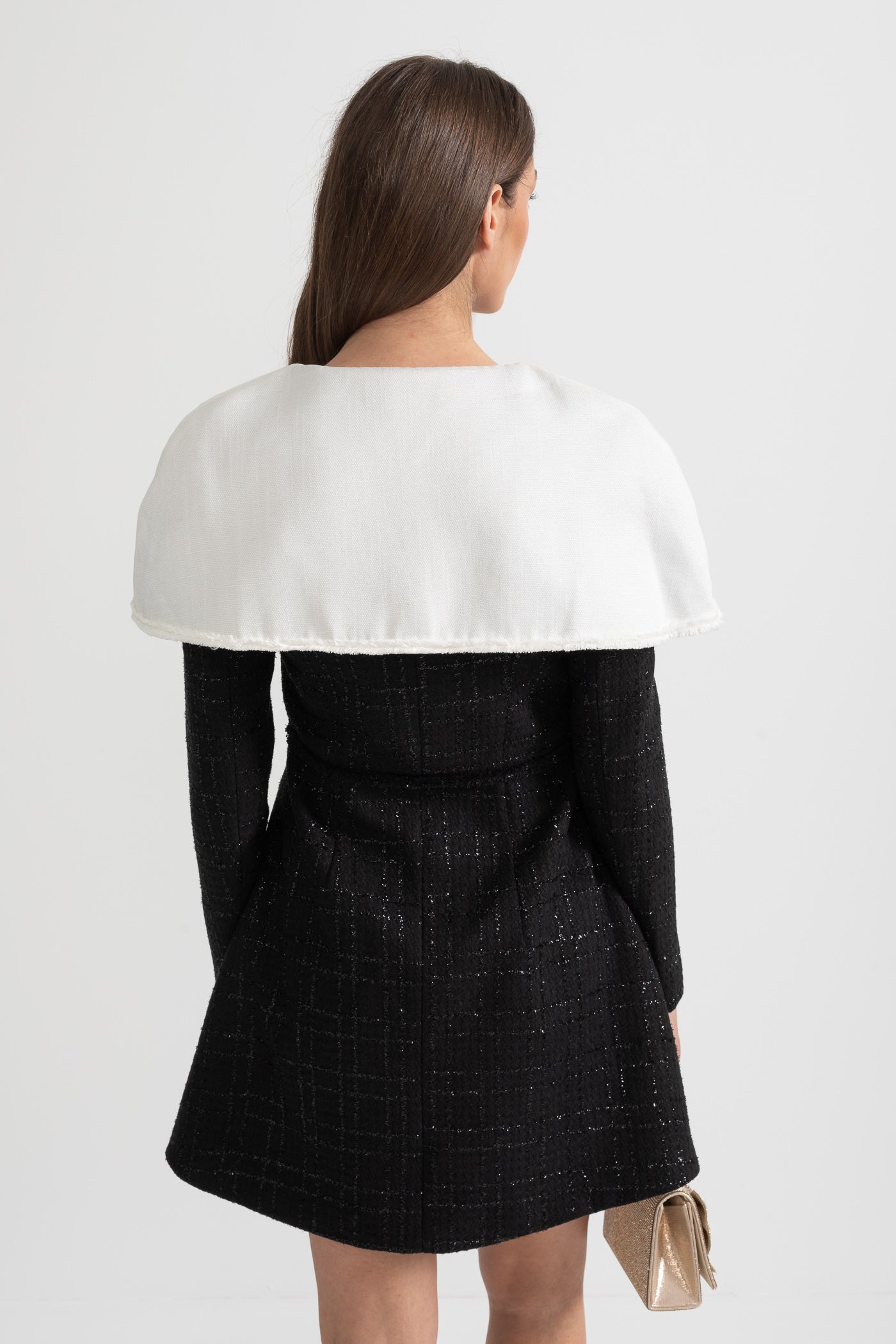 Robe en tweed texturé à manches longues avec grandes pattes d'épaule distinctives - Noir 