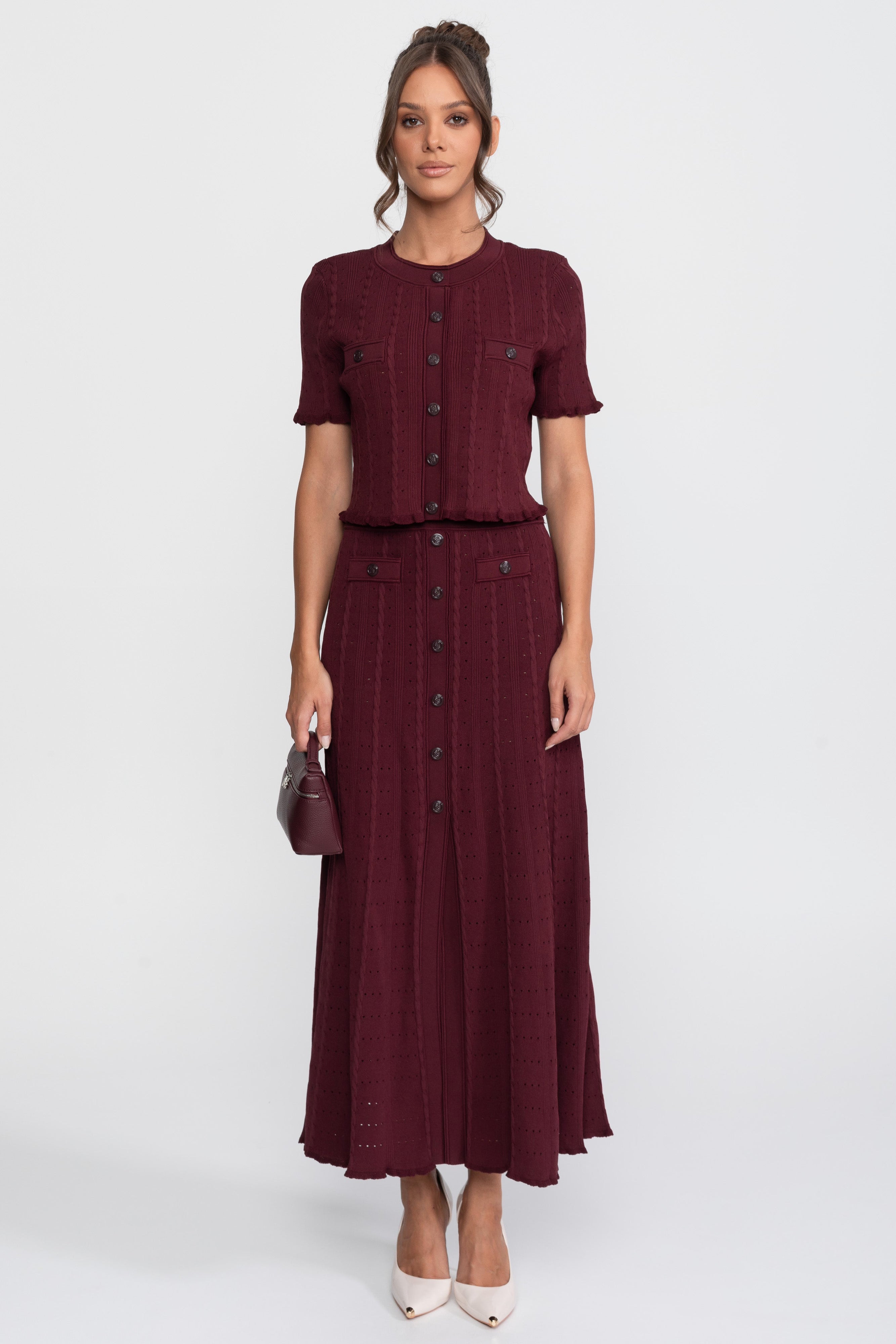 Ensemble coordonné en maille côtelée avec cardigan boutonné sur le devant et jupe maxi assortie - Burgundy 