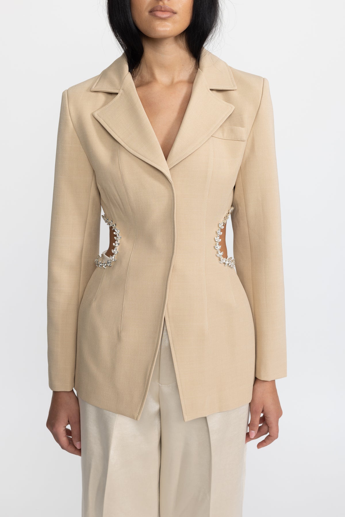 Blazer tailleur à taille ajourée et finitions cristal - Beige 