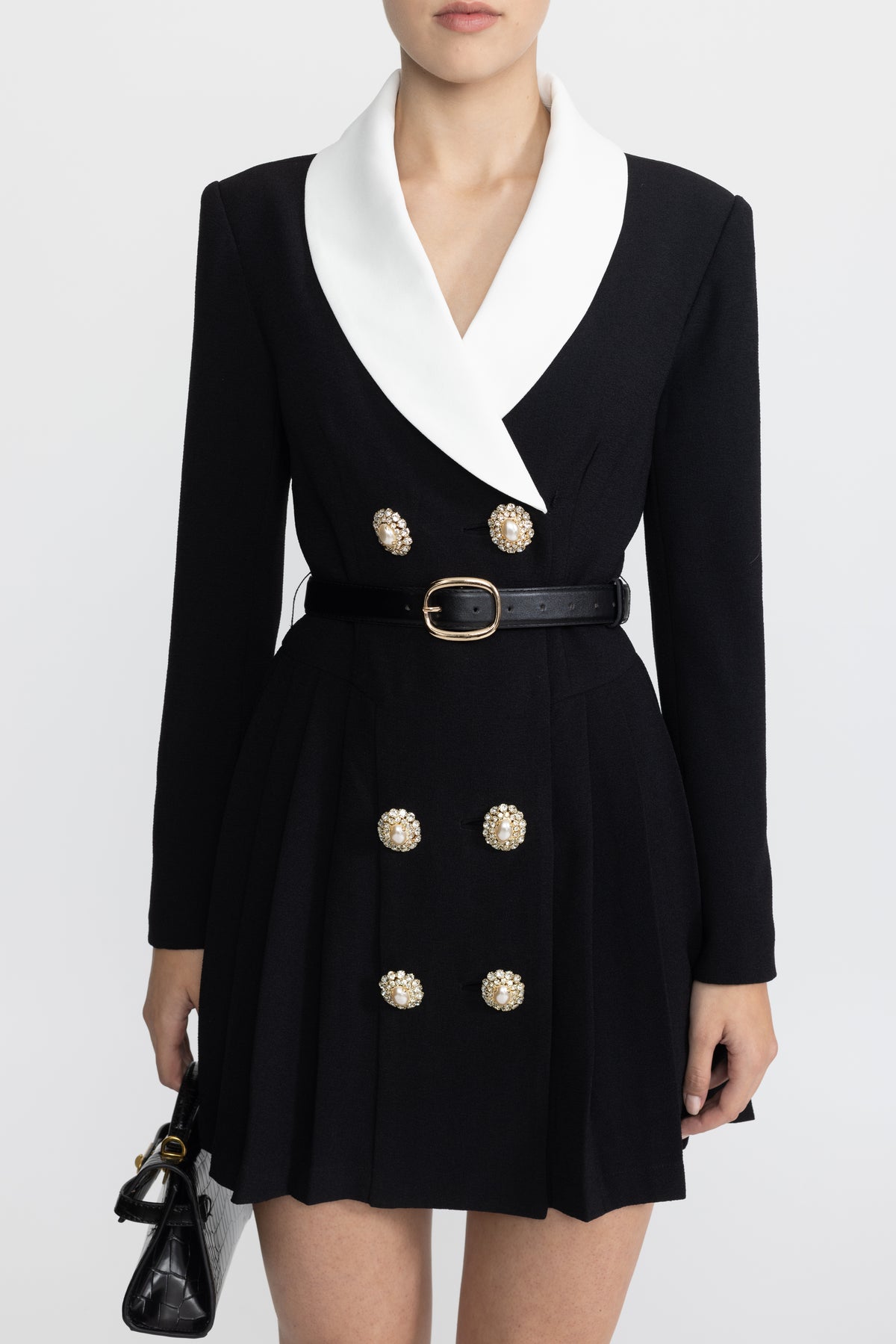 Robe blazer mini plissée ceinturée à revers contrastés - noir 