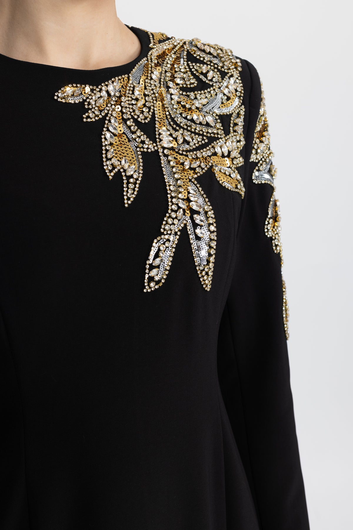Robe longue à manches longues ornée de feuilles de cristal - noir 