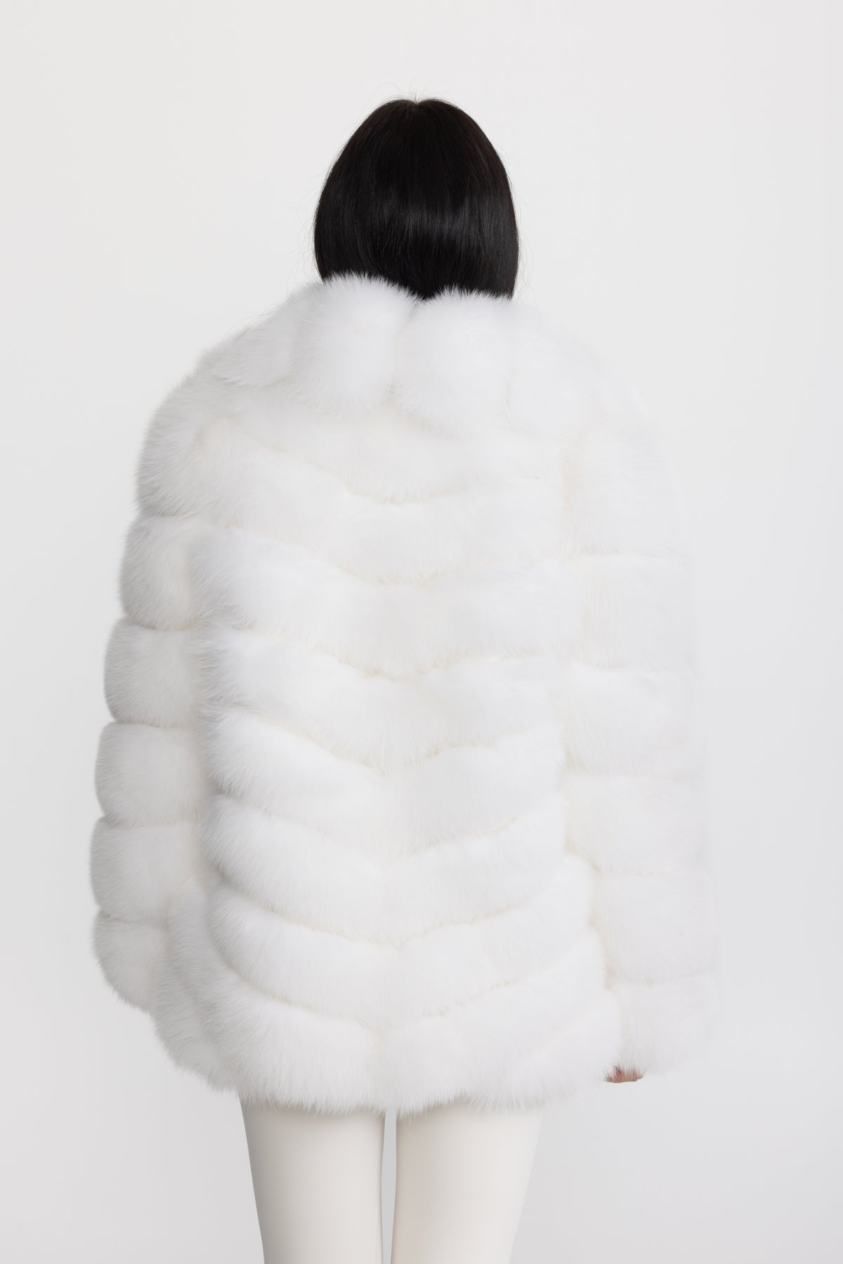 Tiered Fox Fur Jacket With Oversized Shawl Collar – White