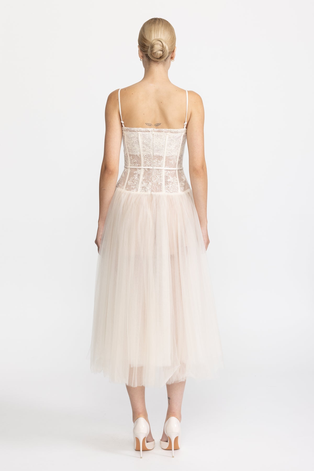 Robe midi en tulle à corset en dentelle - Beige 