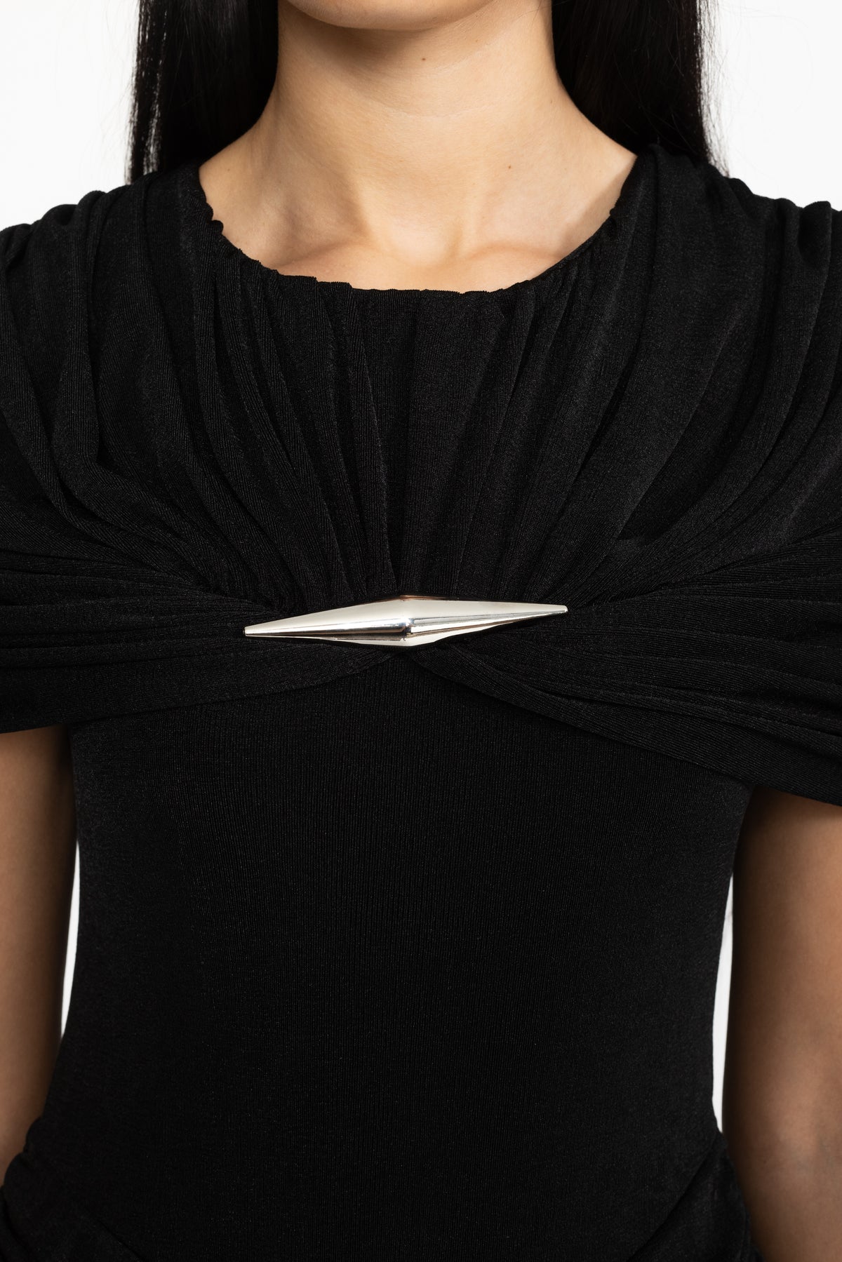 Robe mini drapée à cape et ruchés - Noir 