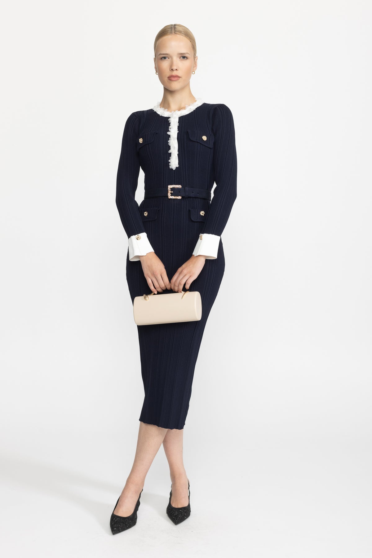 Robe midi ceinturée en maille côtelée avec bordure à volants en organza - Bleu marine 