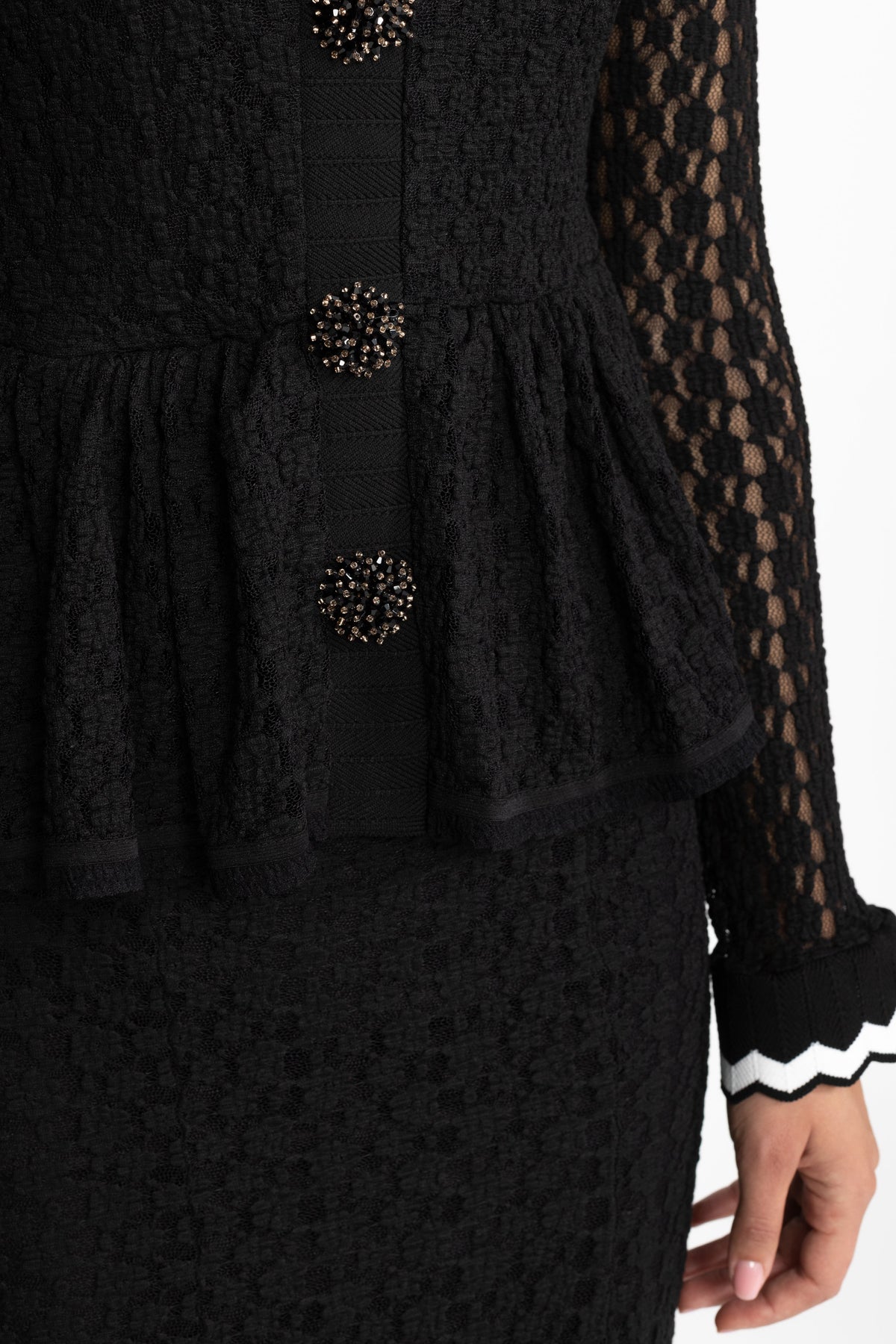 Robe midi en maille crochet à basque avec finitions croquet - noir 