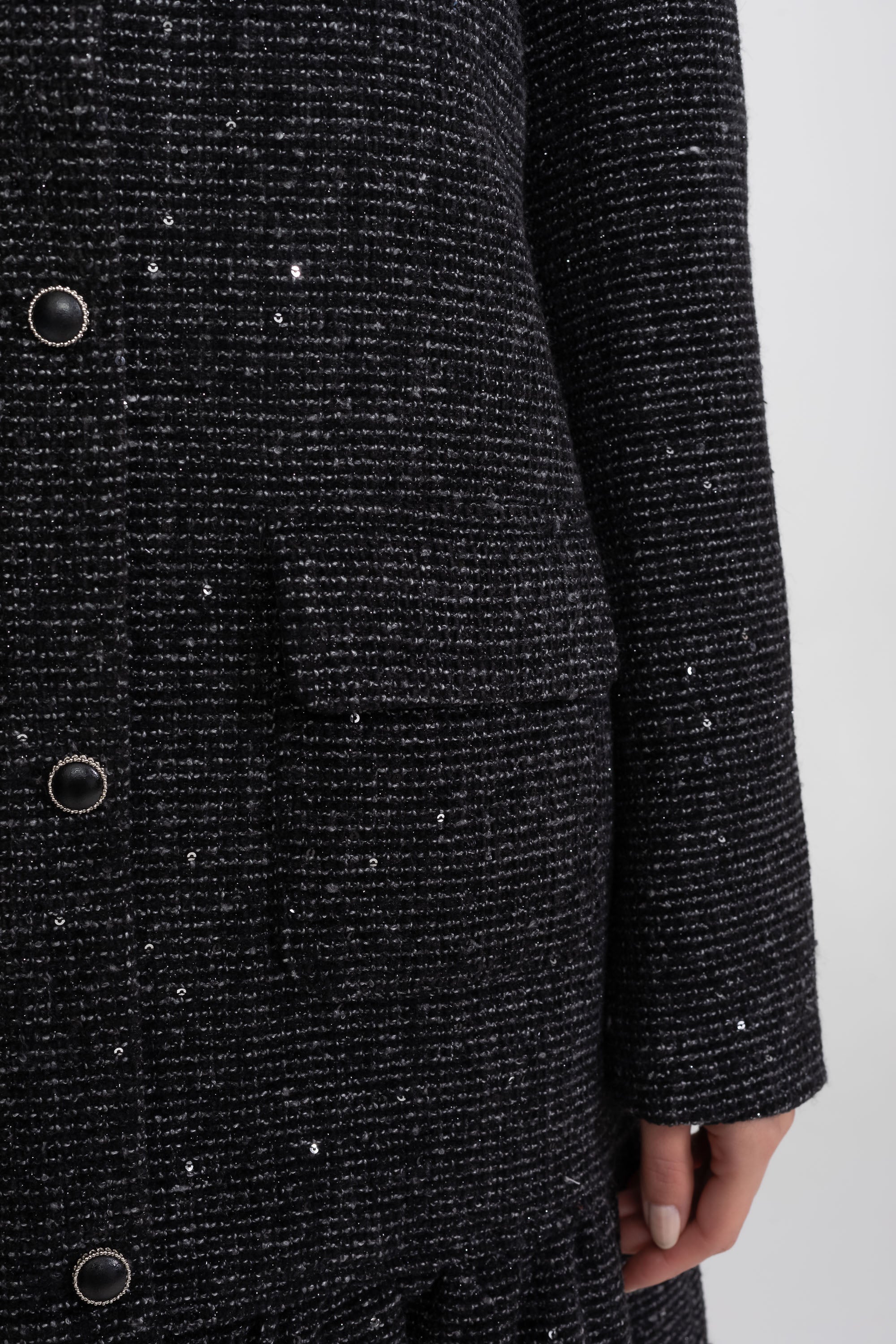 Mini-robe en tweed bouclé avec col bordé de dentelle et ourlet à volants - Charcoal 