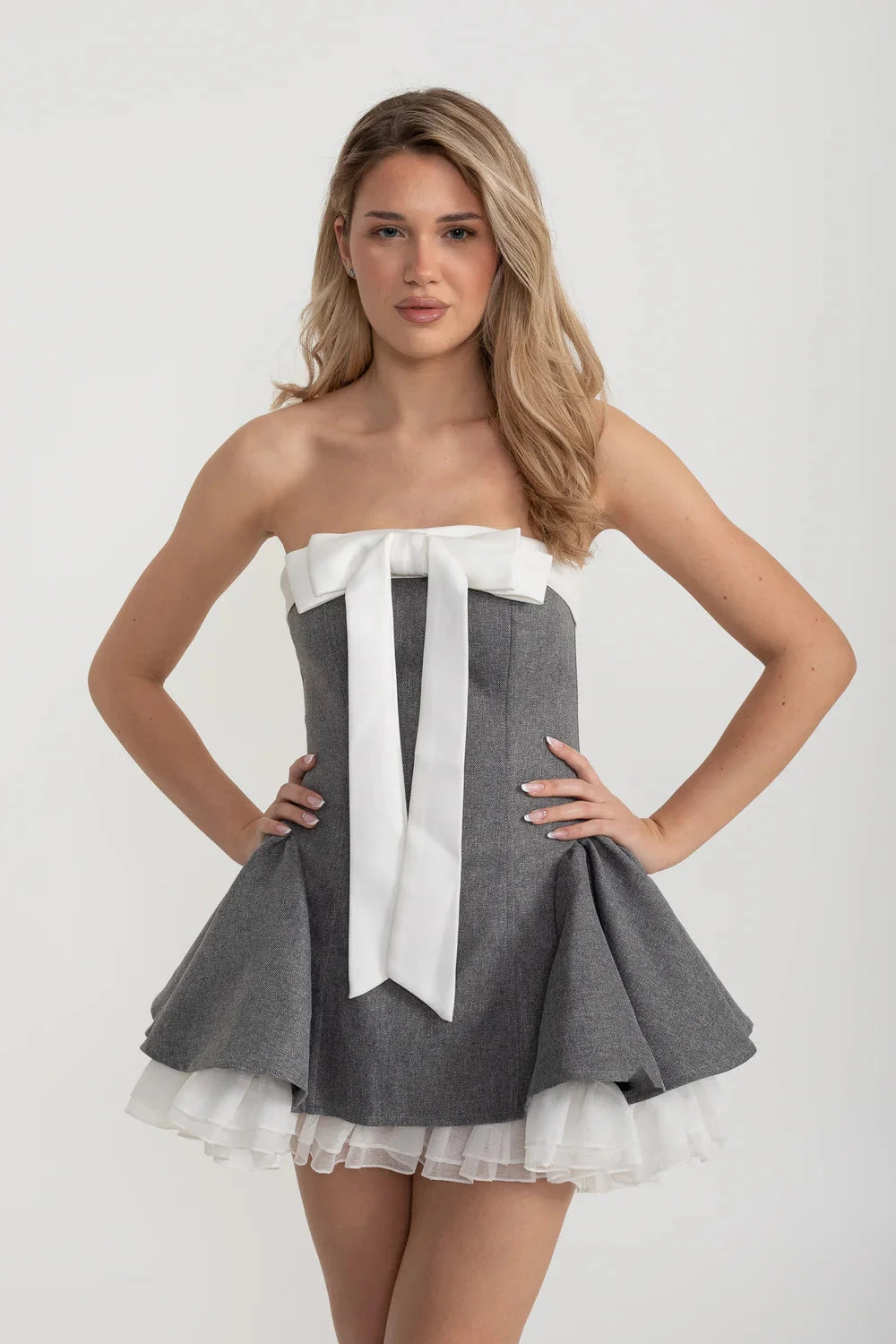 Corset Strapless Mini Dress With Flared Skirt And White Bow Accent - Gray