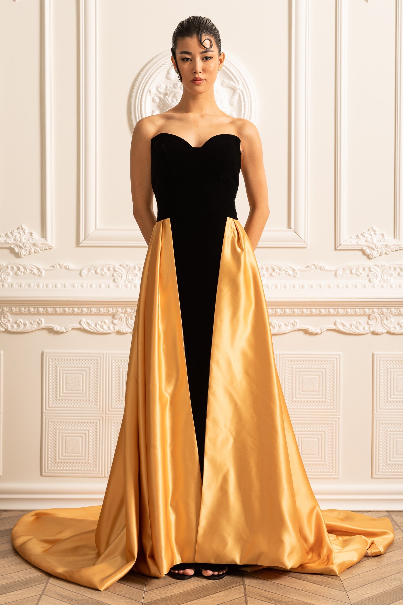Velvet Gown With Fitted Bodice And Flowing Gold Satin Skirt - Black