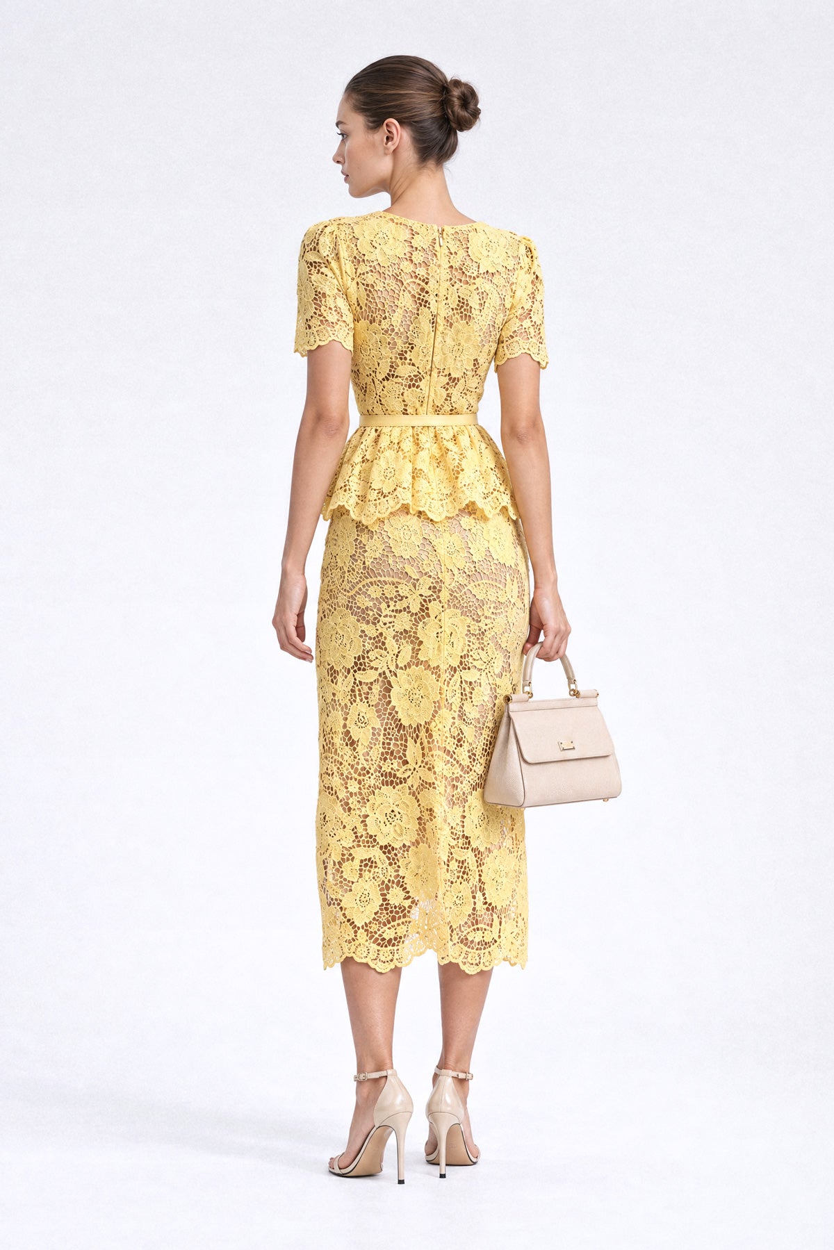 Robe midi peplum en dentelle à boutons en cristal - Jaune 