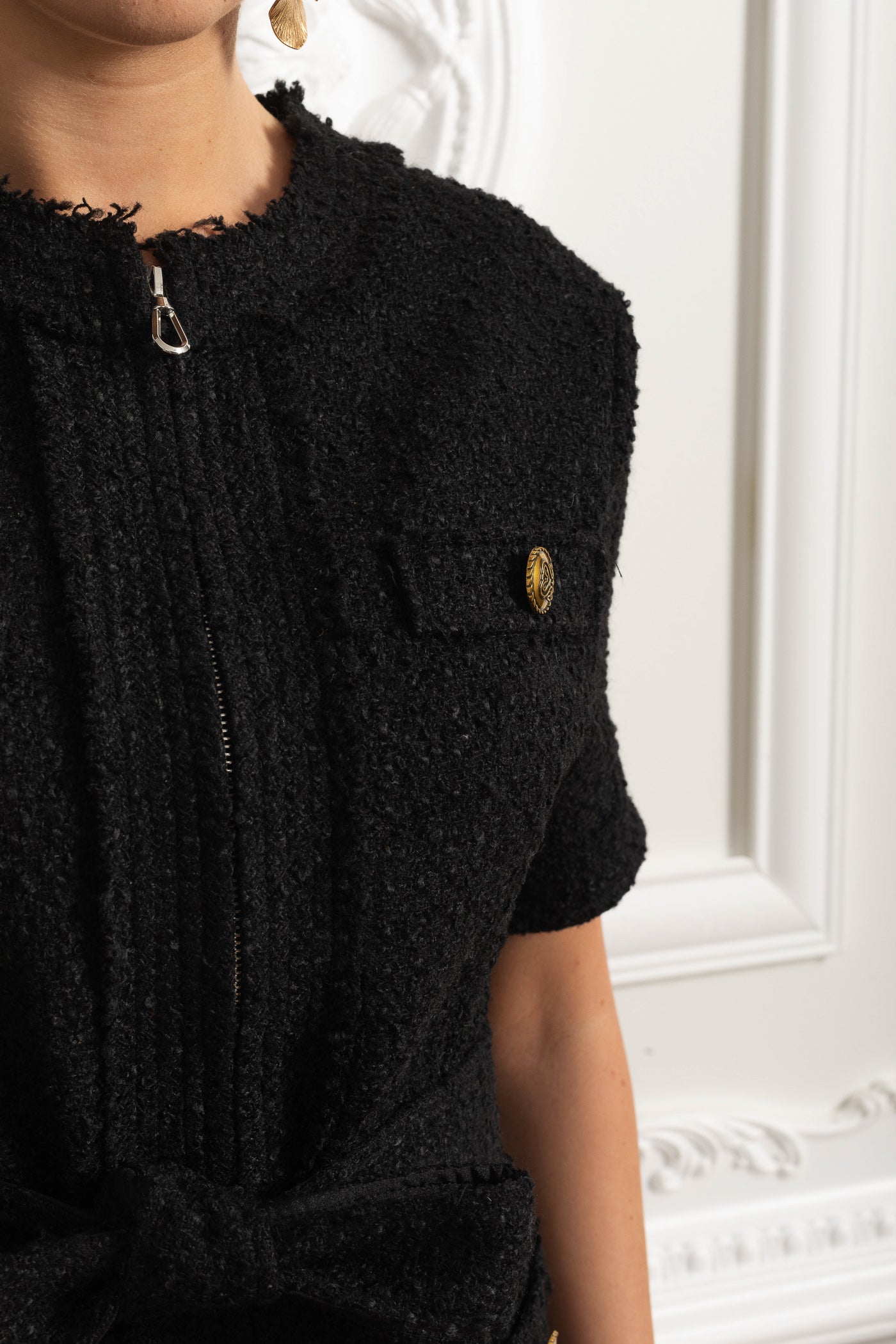 Robe Mini en Bouclé avec Taille Ceinturée et Ourlet Plissé - Noir 