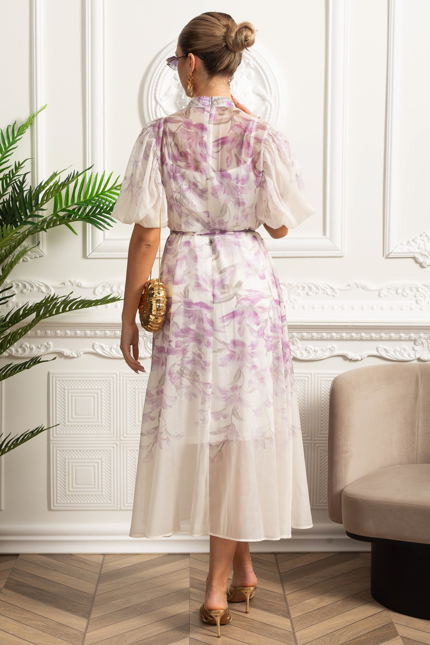 Robe-chemise midi en pure soie avec motif botanique et ceinture à nouer - Blanc/Violet 