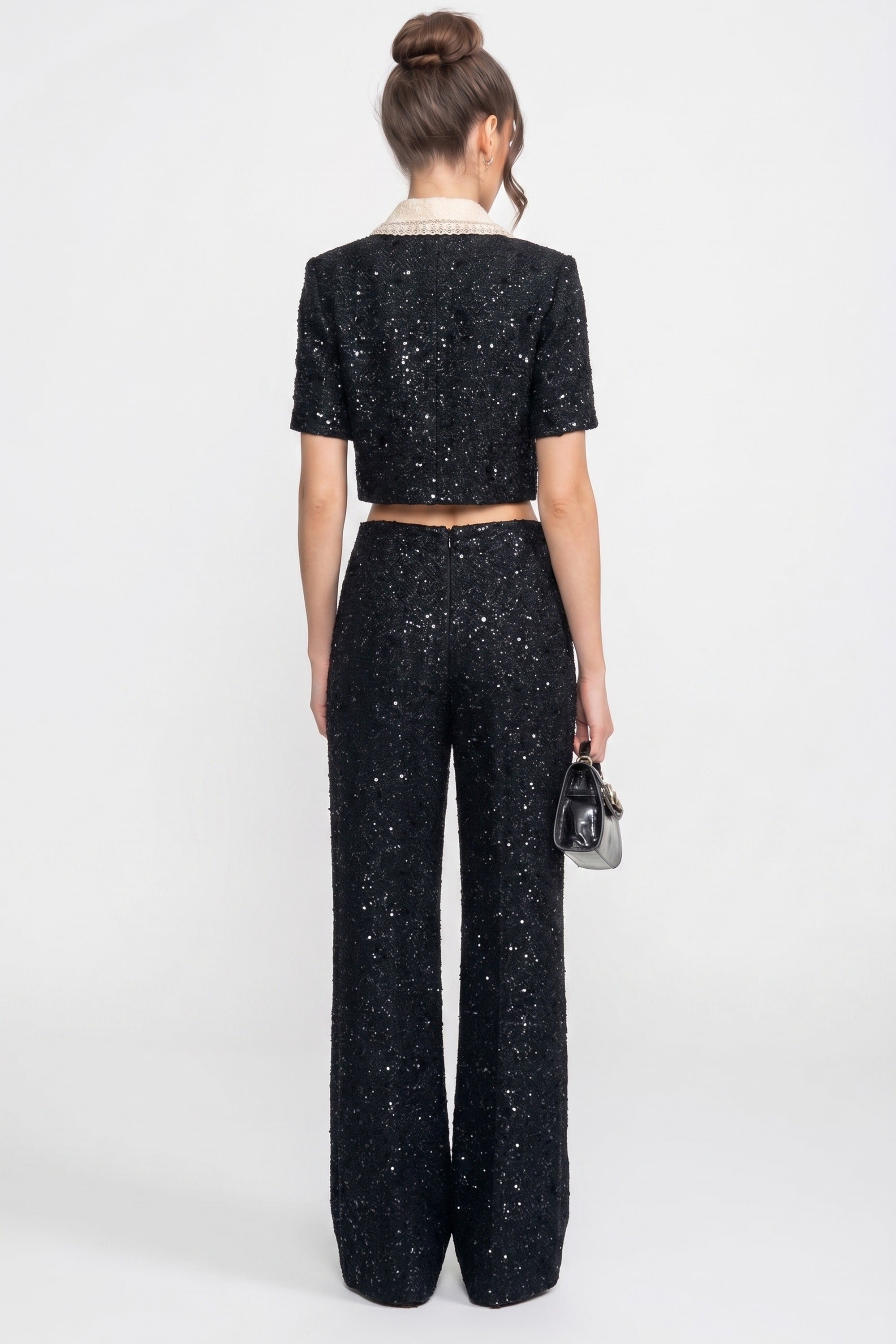 Veste courte en tweed à manches courtes avec col contrasté et détail de sequins - Noir 