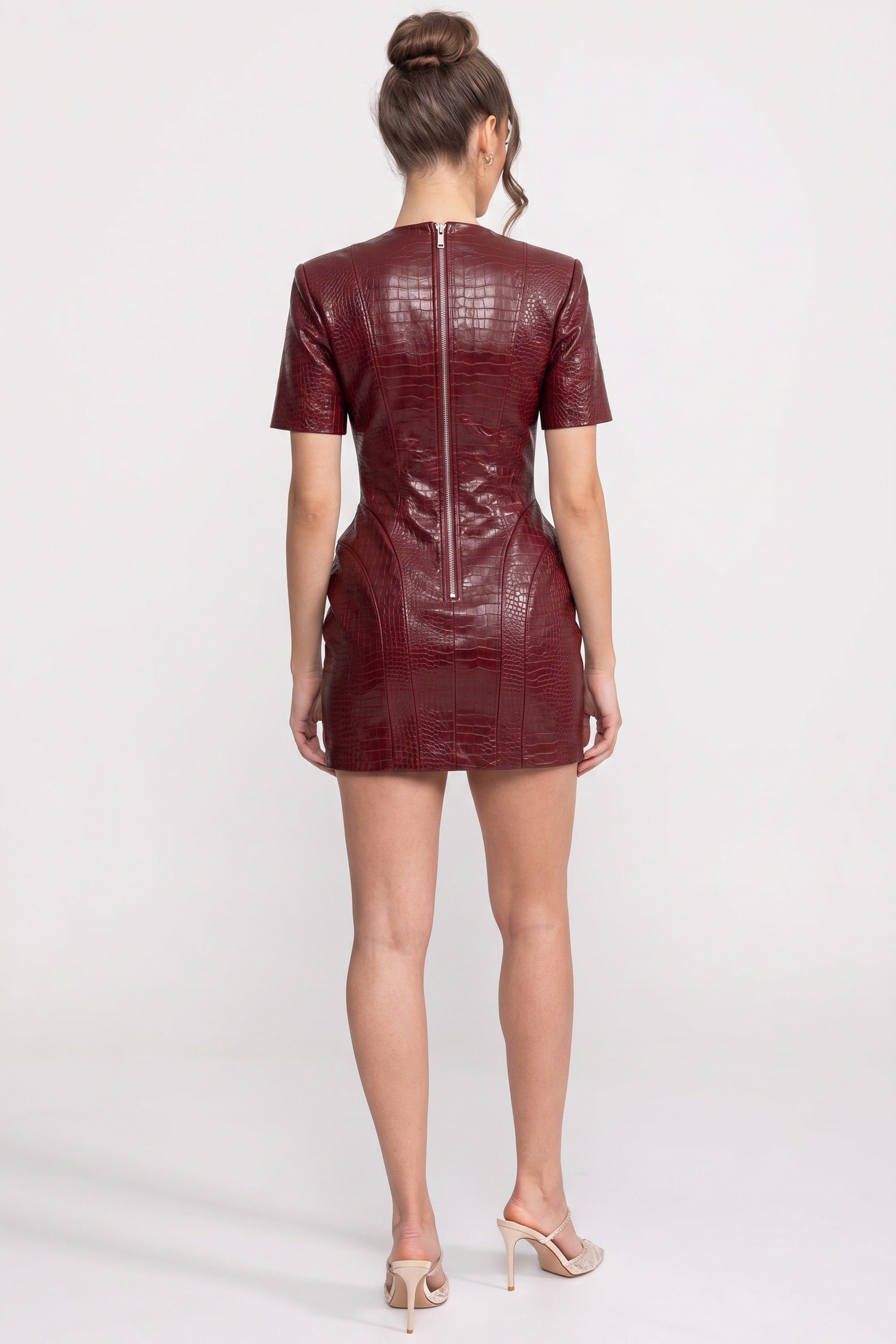 Robe Mini Effet Croco Avec Boutons Dorés Sur Le Devant - Rouge 