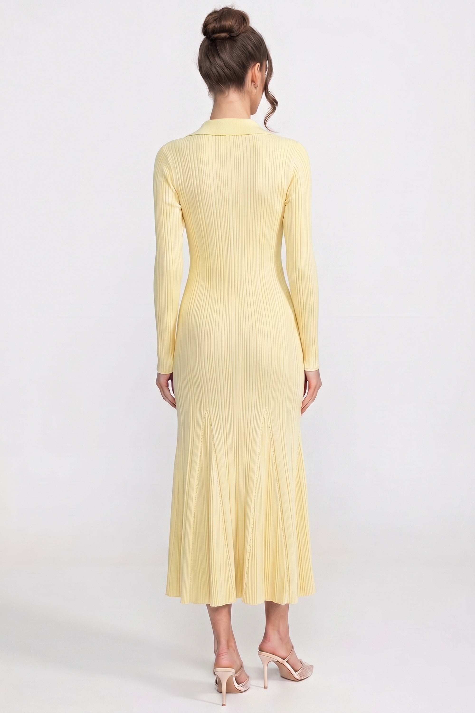 Robe longue en maille à manches longues avec boutonnage frontal et poches plaquées - Jaune 