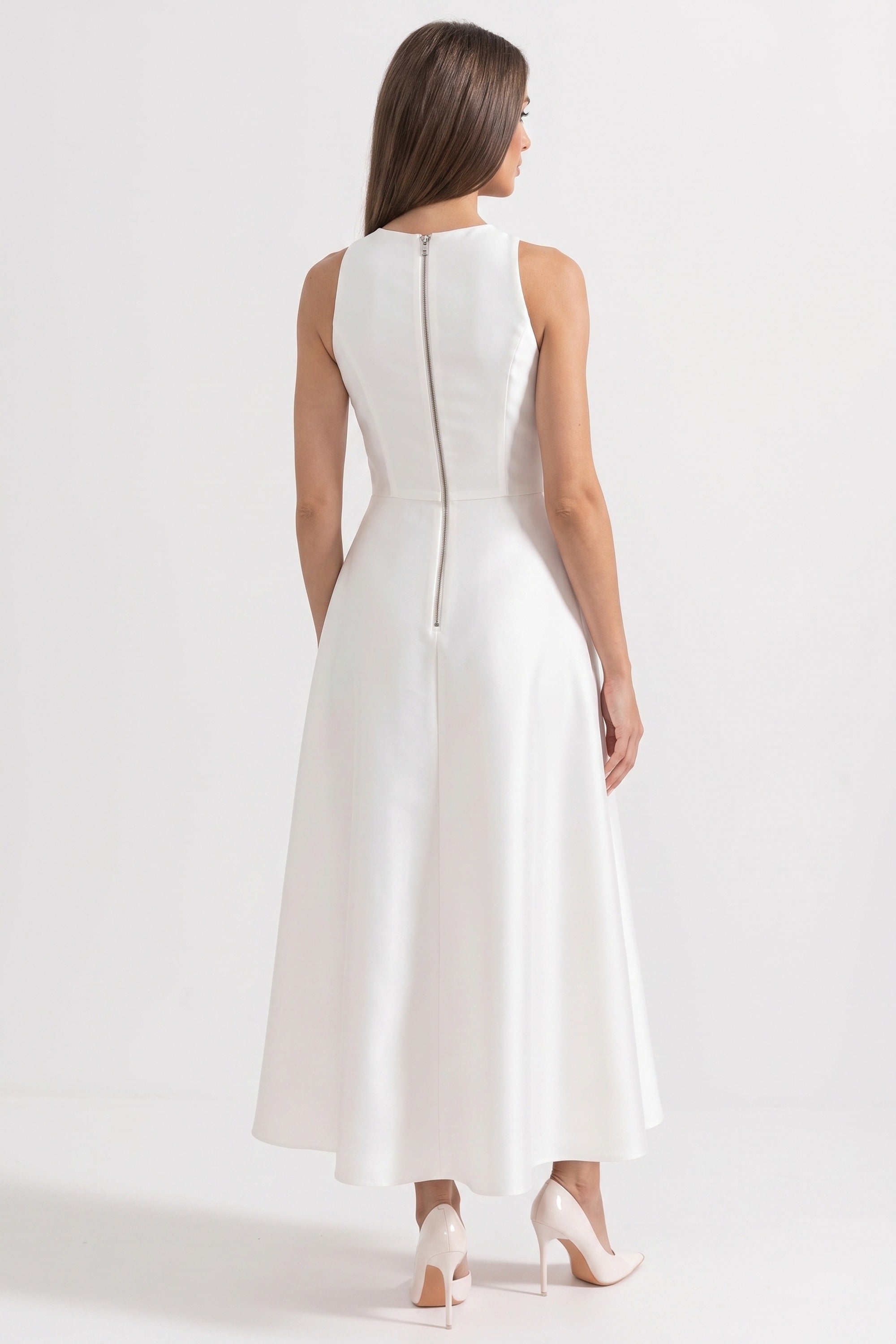 Robe longue à col halter avec nœud noir sur le buste et boutons sur le devant - Blanc 