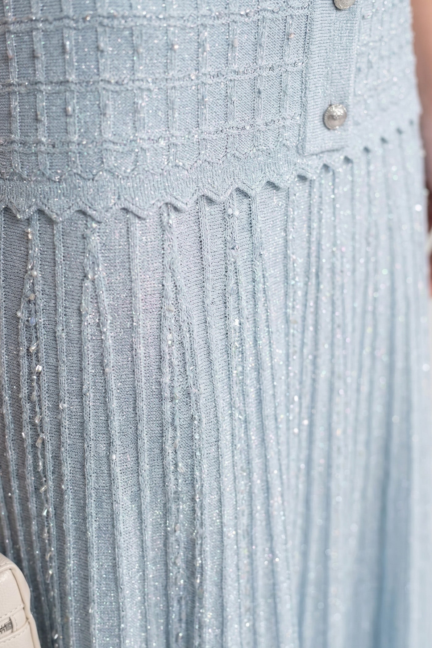 Robe midi à manches courtes avec texture tricotée scintillante - Light Blue 