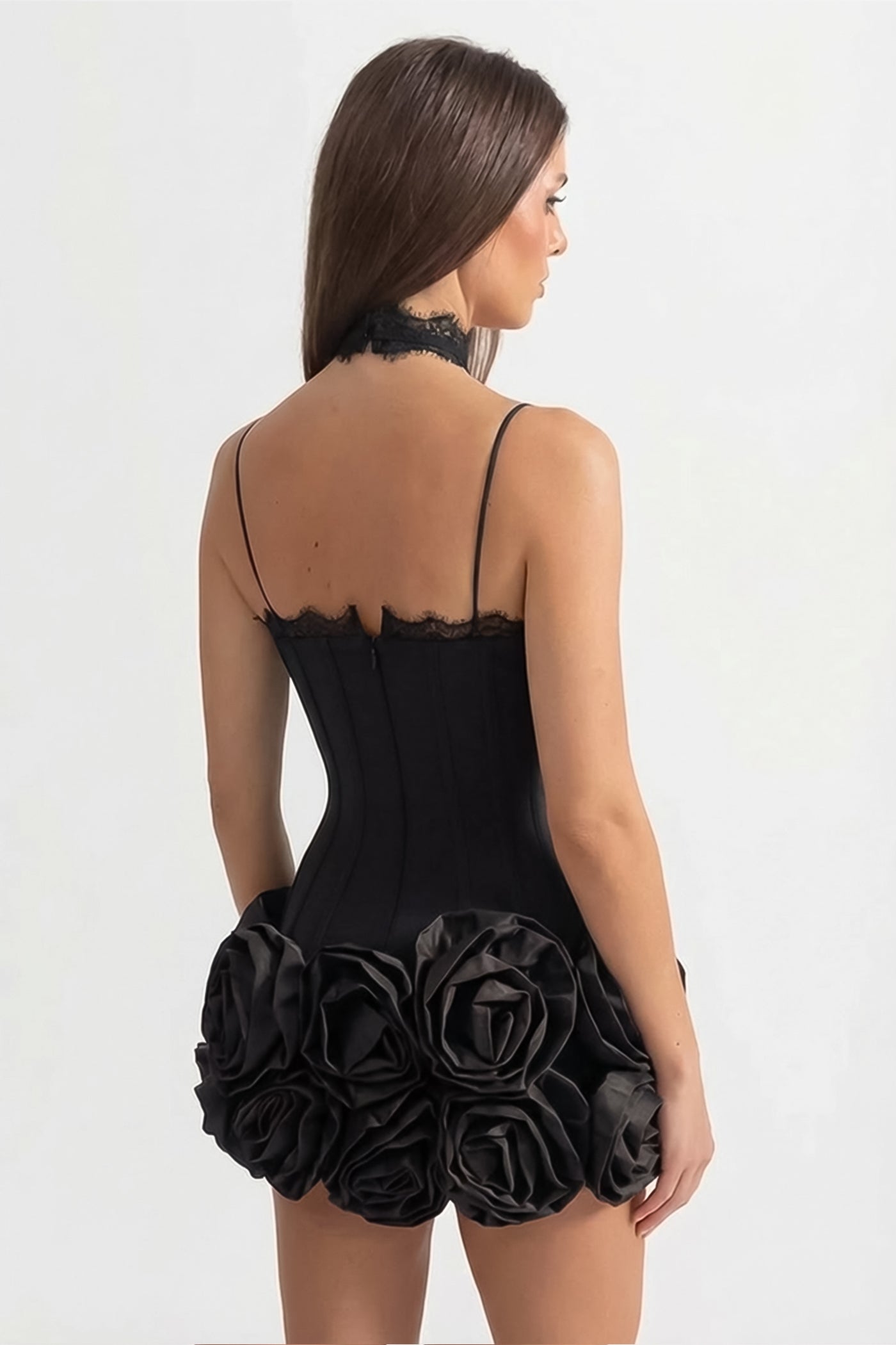 Robe courte corset à dos nu avec ourlet à rose 3D – Noir 