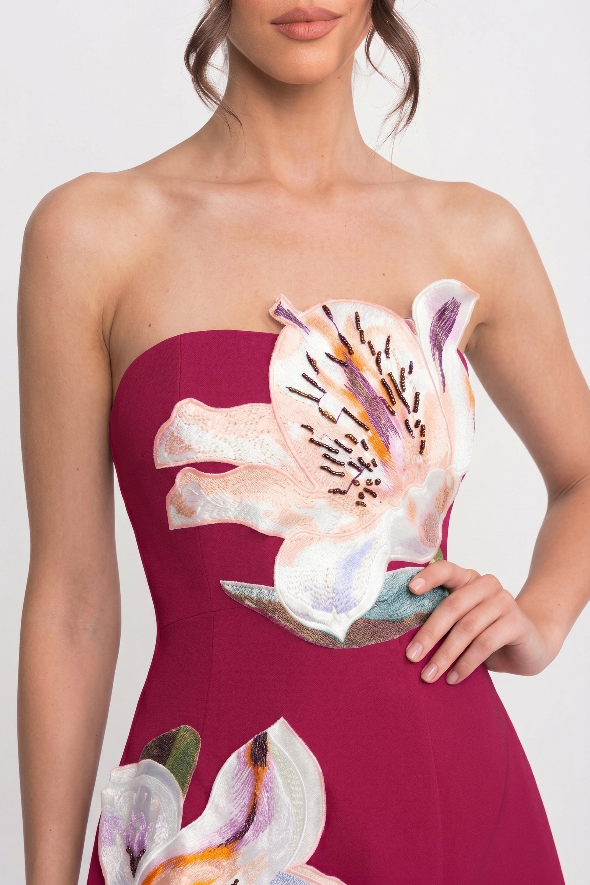 Robe mini à imprimé floral sans bretelles avec corsage structuré - Rouge 