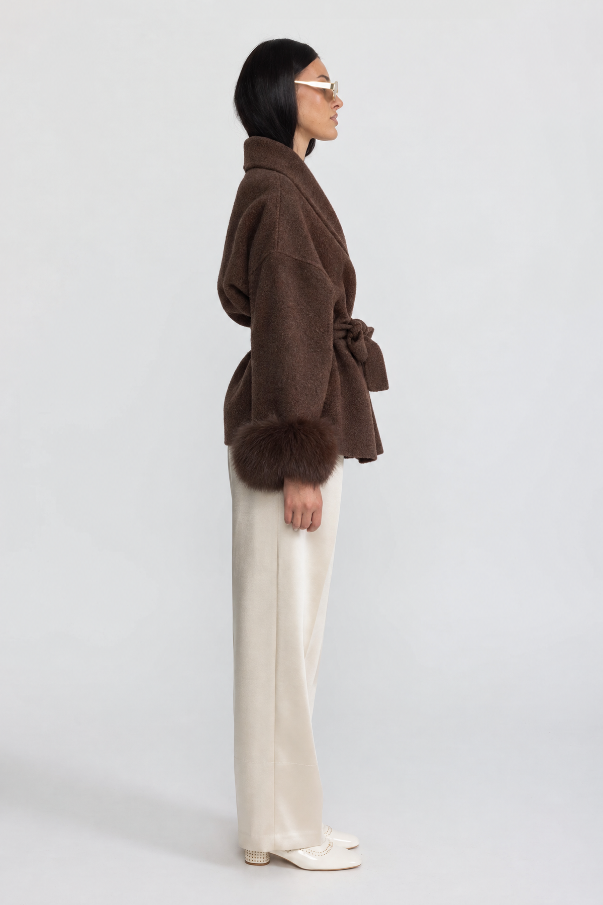 Veste portefeuille en laine mélangée avec poignets en fourrure de renard - Marron 
