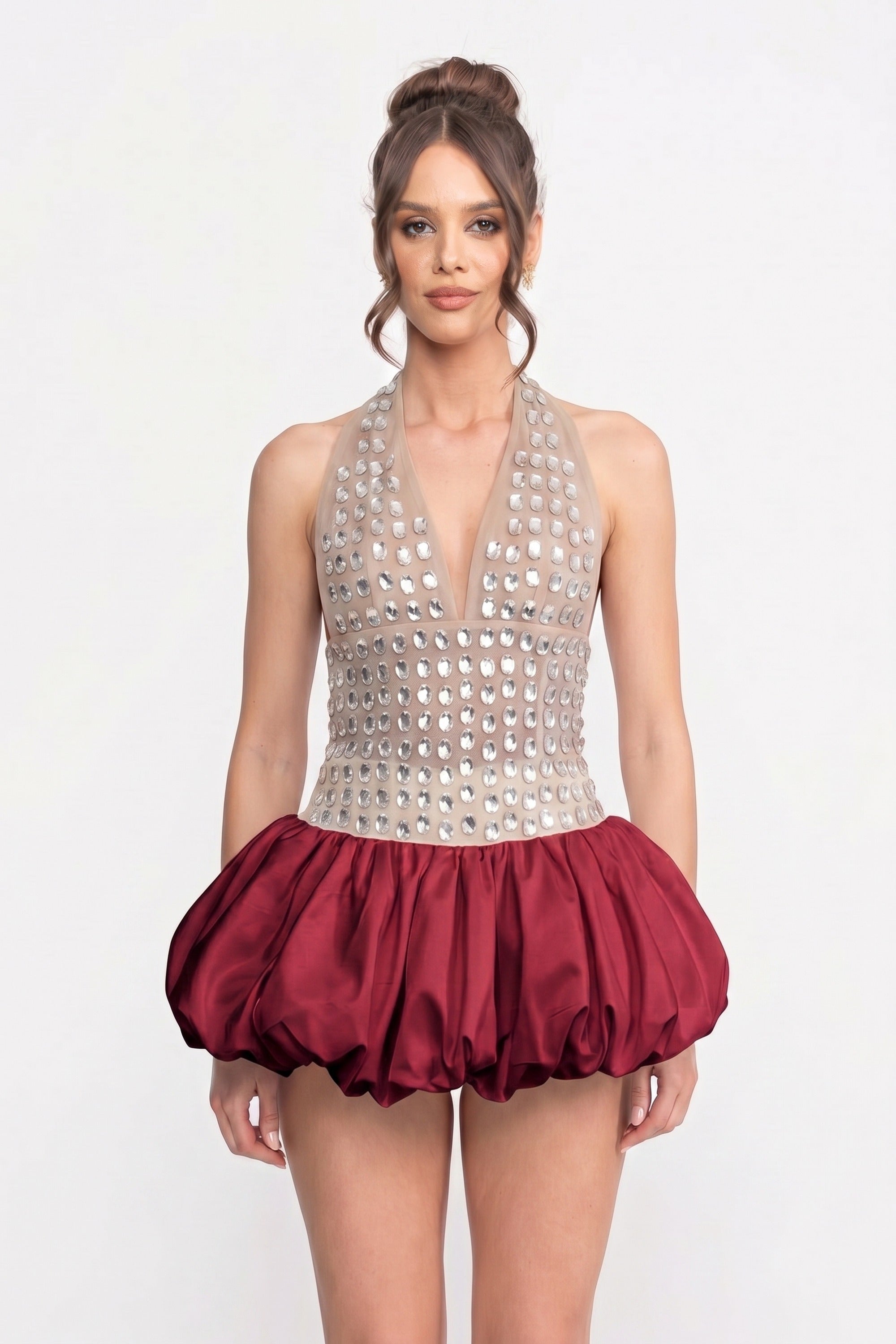 Robe courte à licou ornée de cristaux avec jupe boule - Rouge 
