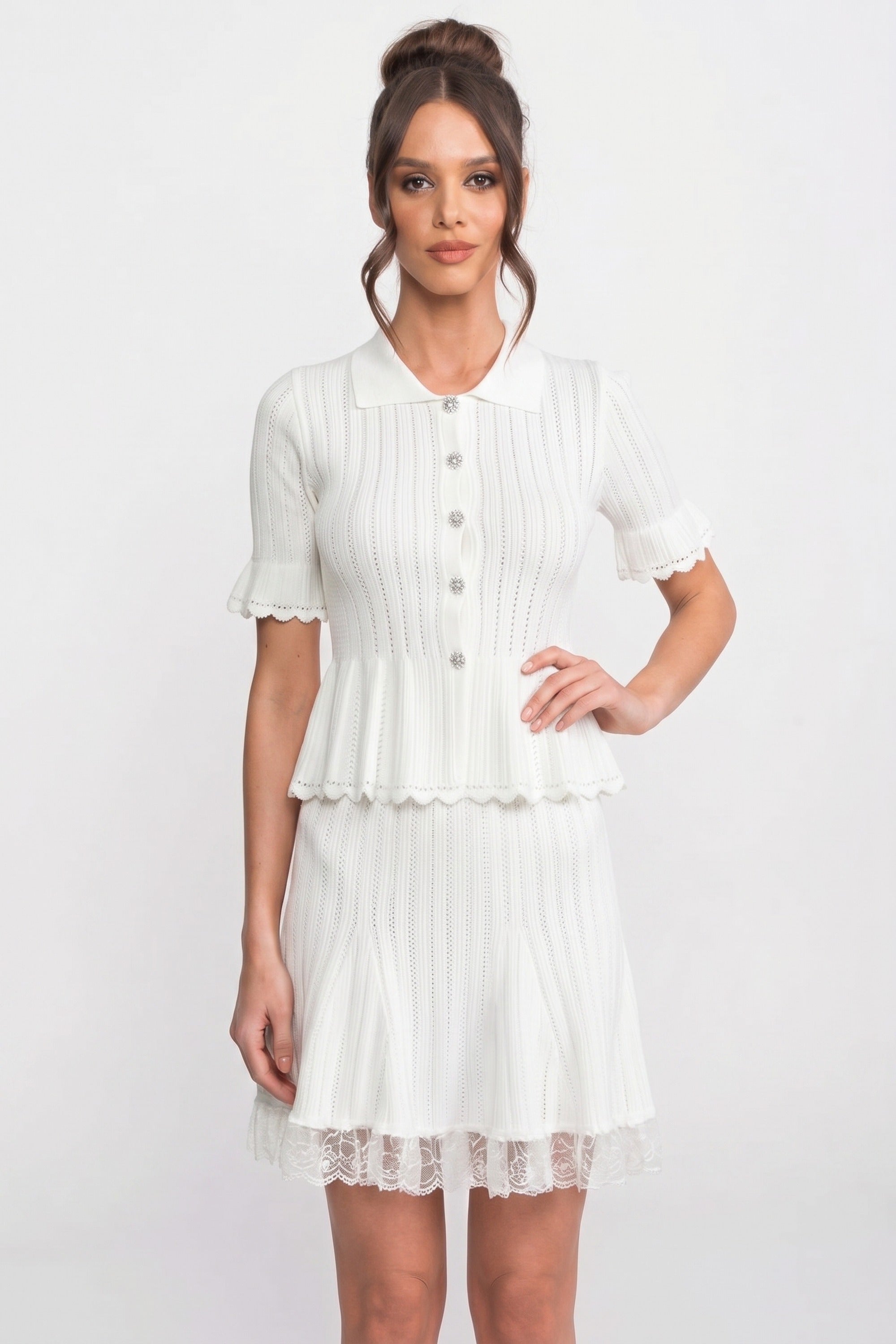 Robe mini en maille à col Peter Pan et basque avec ourlet en dentelle - Blanc 