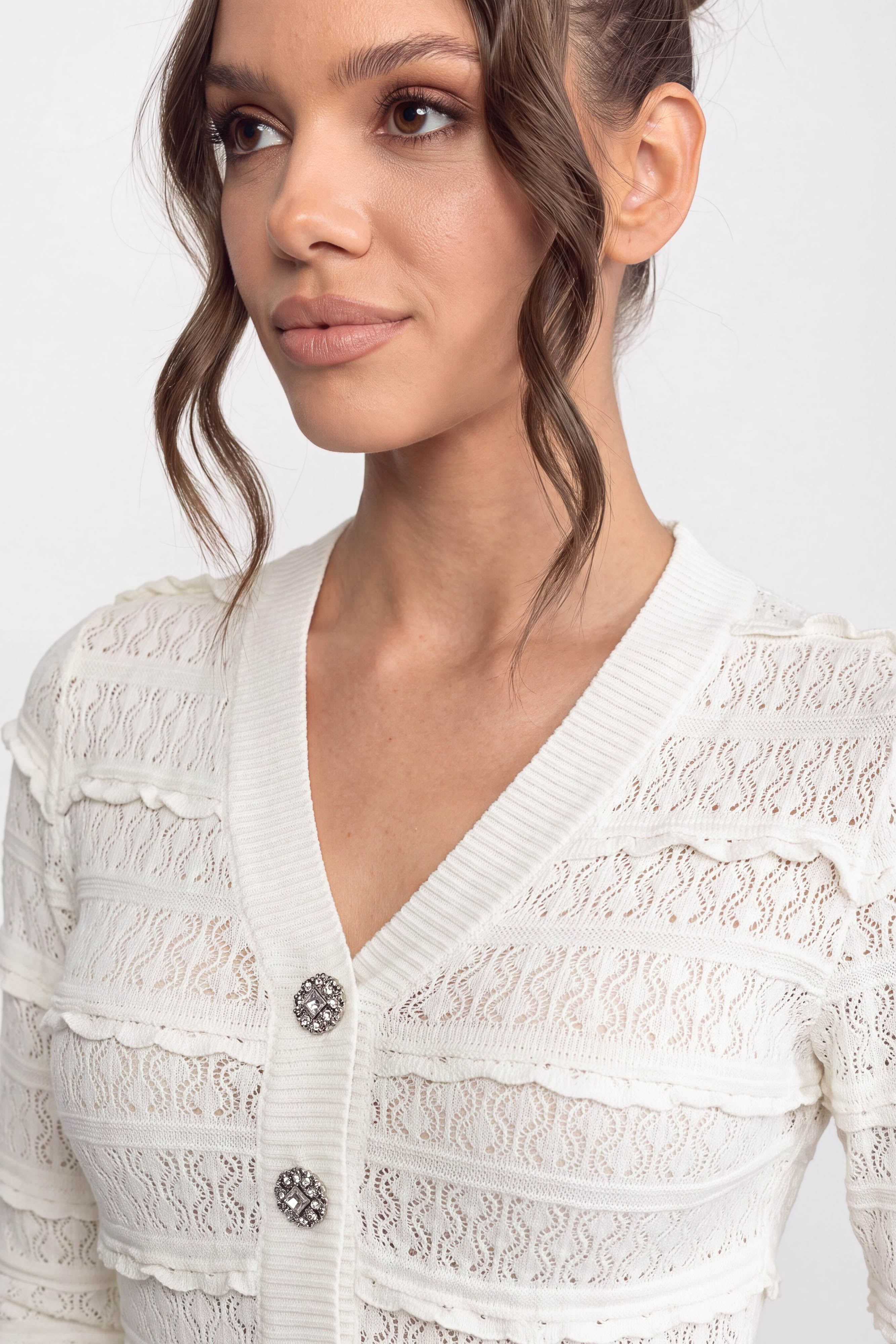 Robe en maille évasée cintrée avec boutons sur le devant et boutons en cristal - Blanc 