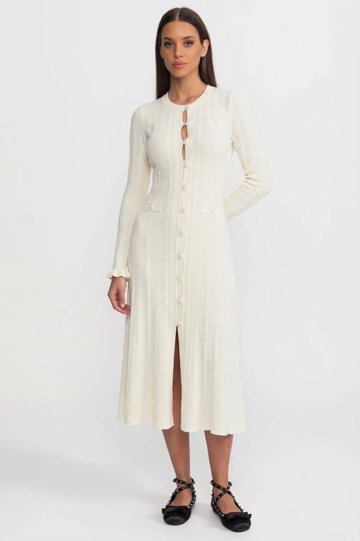 Robe midi en maille à boutons sur le devant avec détails pointelle – Ivoire 