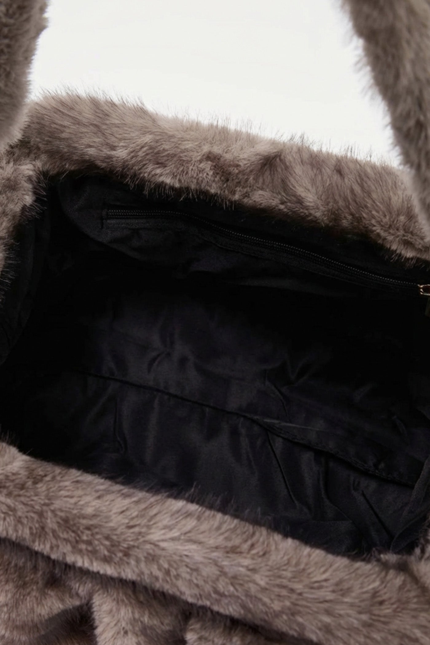 Faux Fur Shoulder Bag with Ruched Design – Khaki