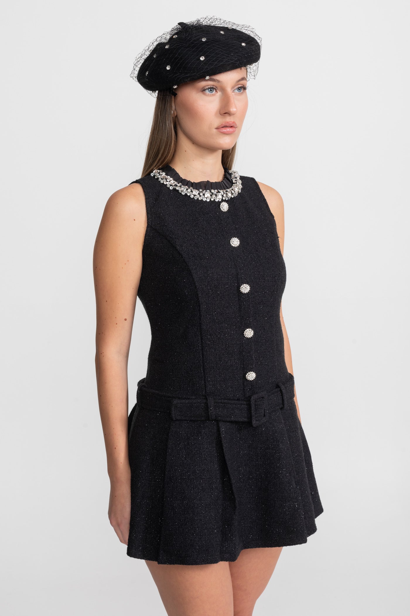 Robe Mini en Tweed Ornée de Cristaux avec Ceinture – Noir 
