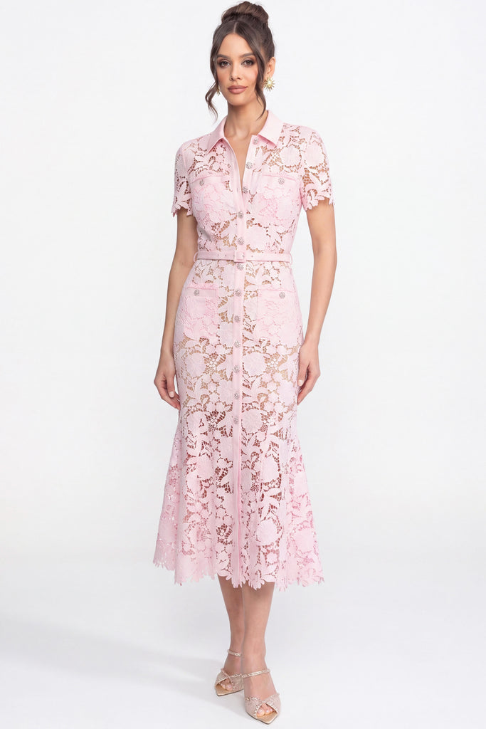Robe midi en dentelle à manches courtes avec col chemise et taille ceinturée - Rose 