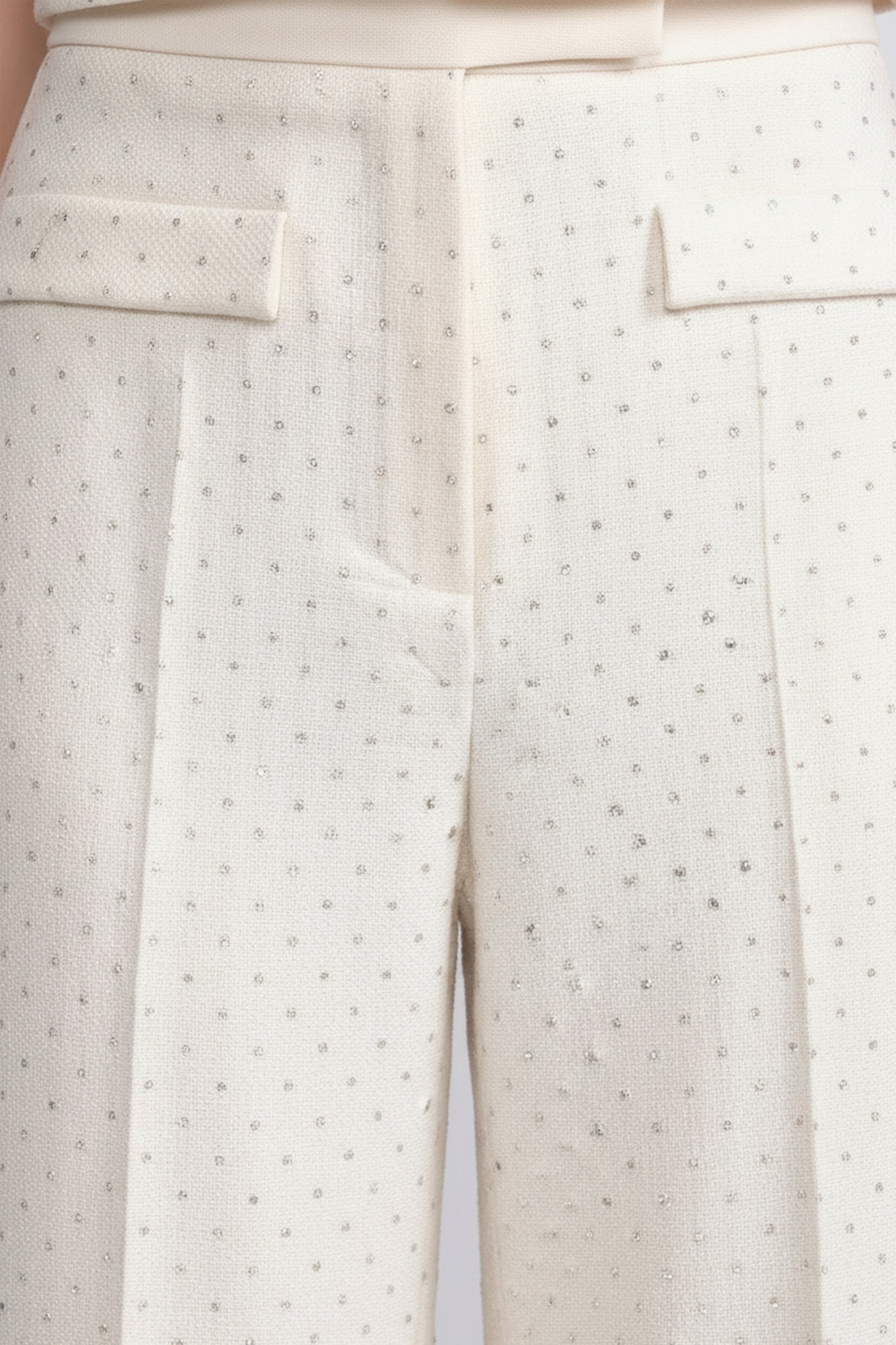 Pantalon en tweed à jambes larges orné de détails avec poches plaquées - Ivoire 