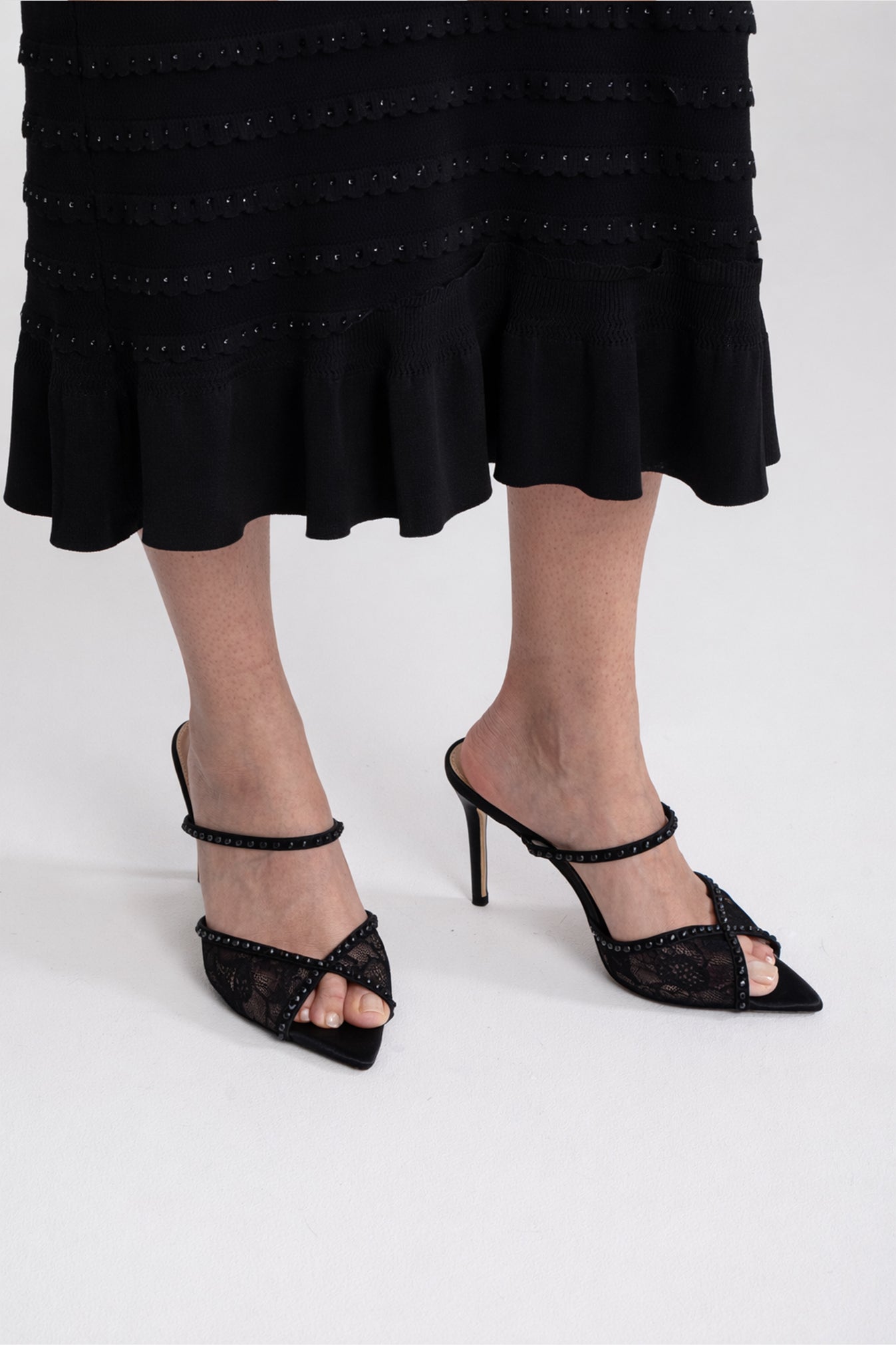 Mules à bout pointu en dentelle avec bride en cristal - Noir 