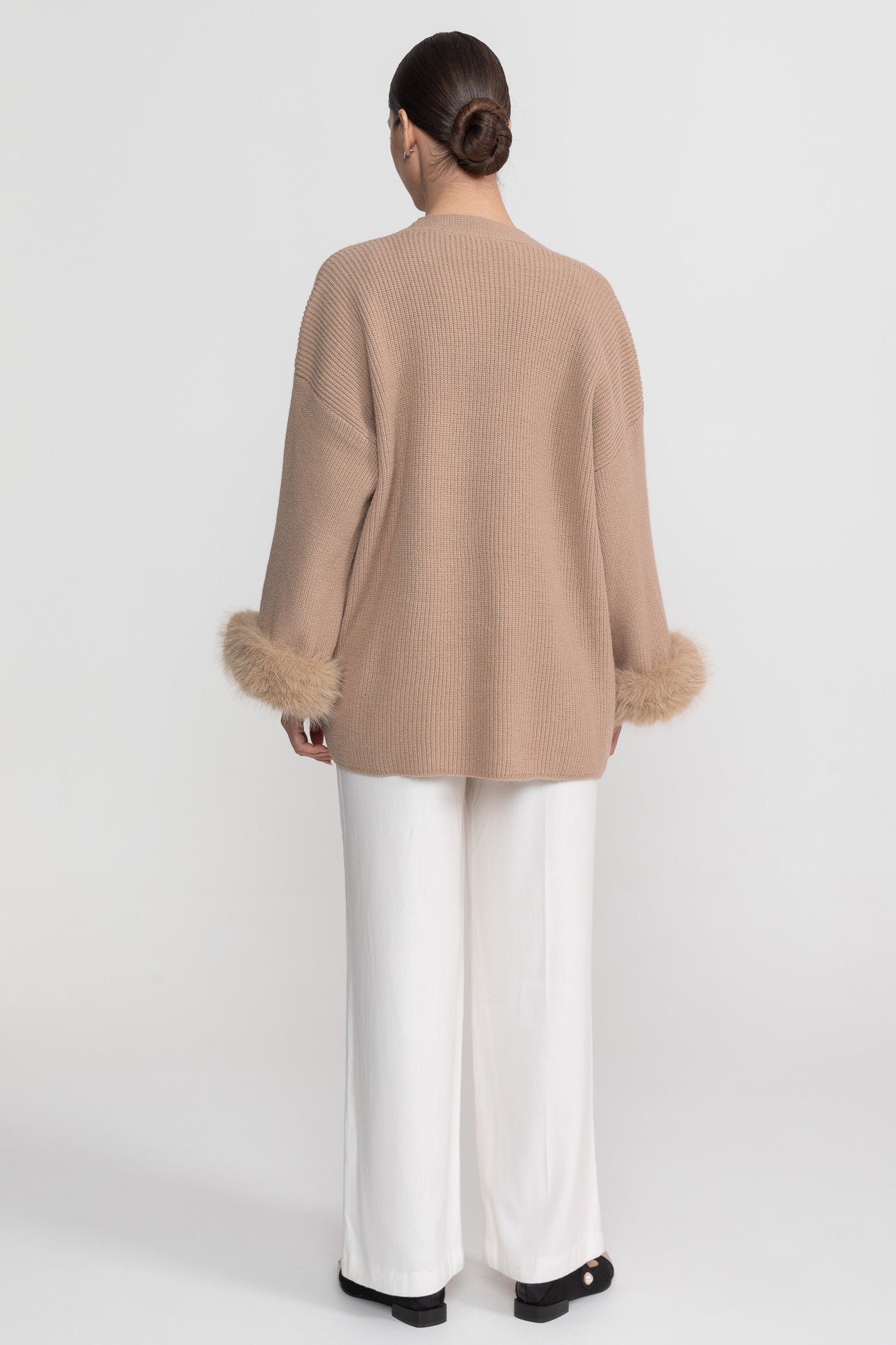Ensemble Deux Pièces en Maille avec Ornements en Cristal et Poignets Bordés - Beige 